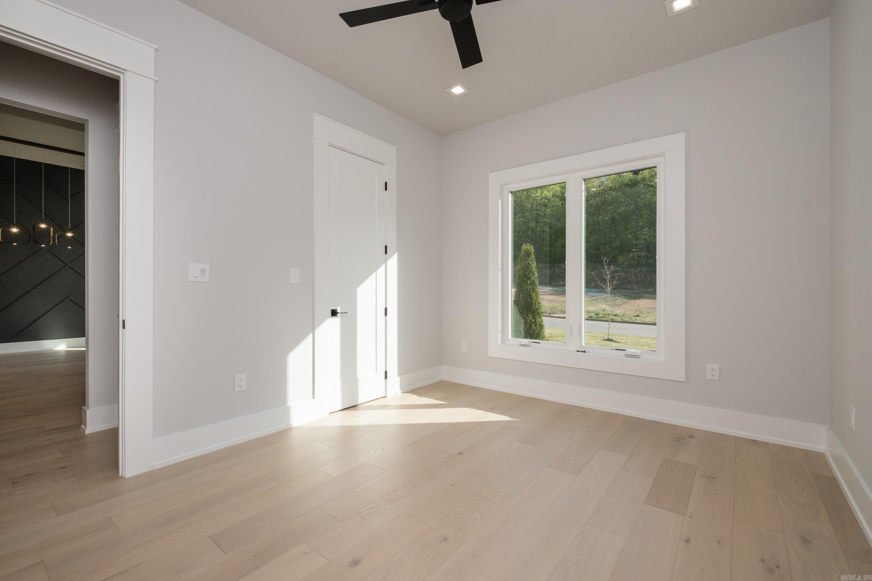 221 Abington Circle