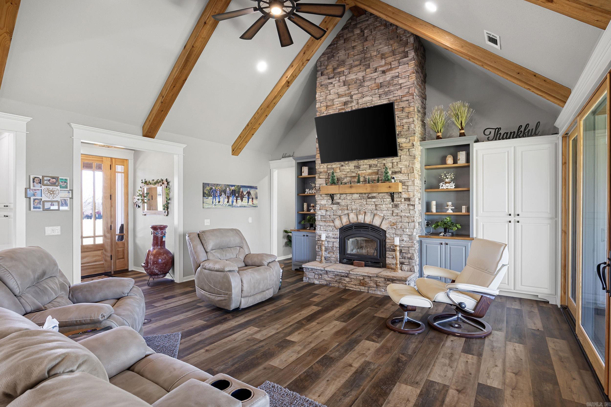 4503 Dogwood Lane