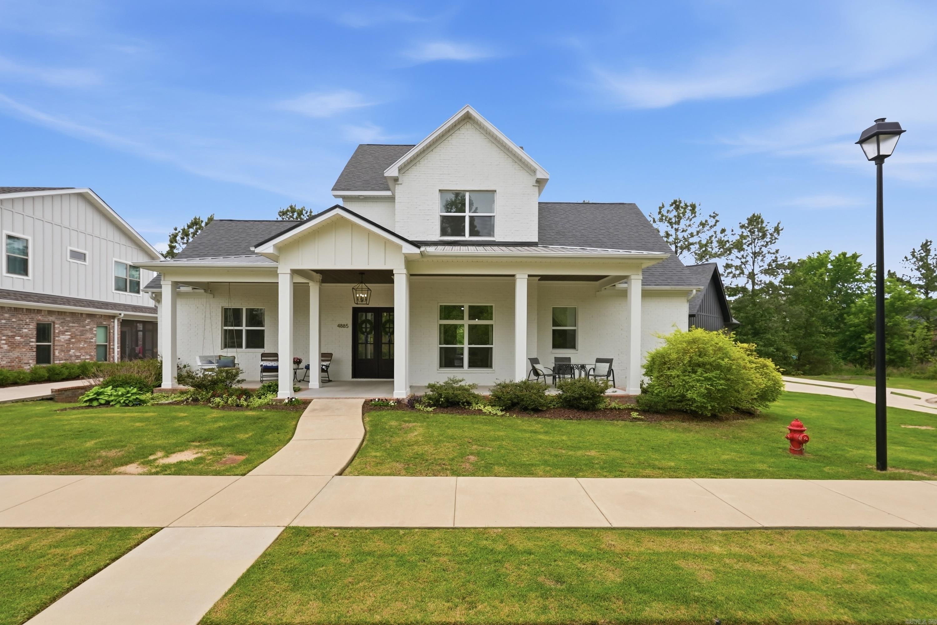 4885 Edgewood Pak