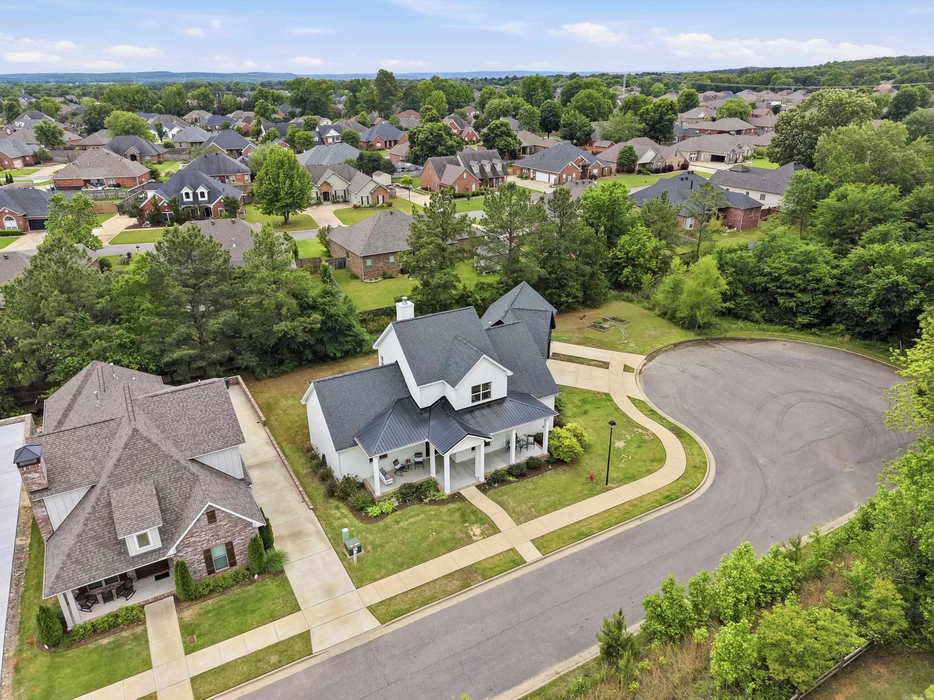 4885 Edgewood Pak