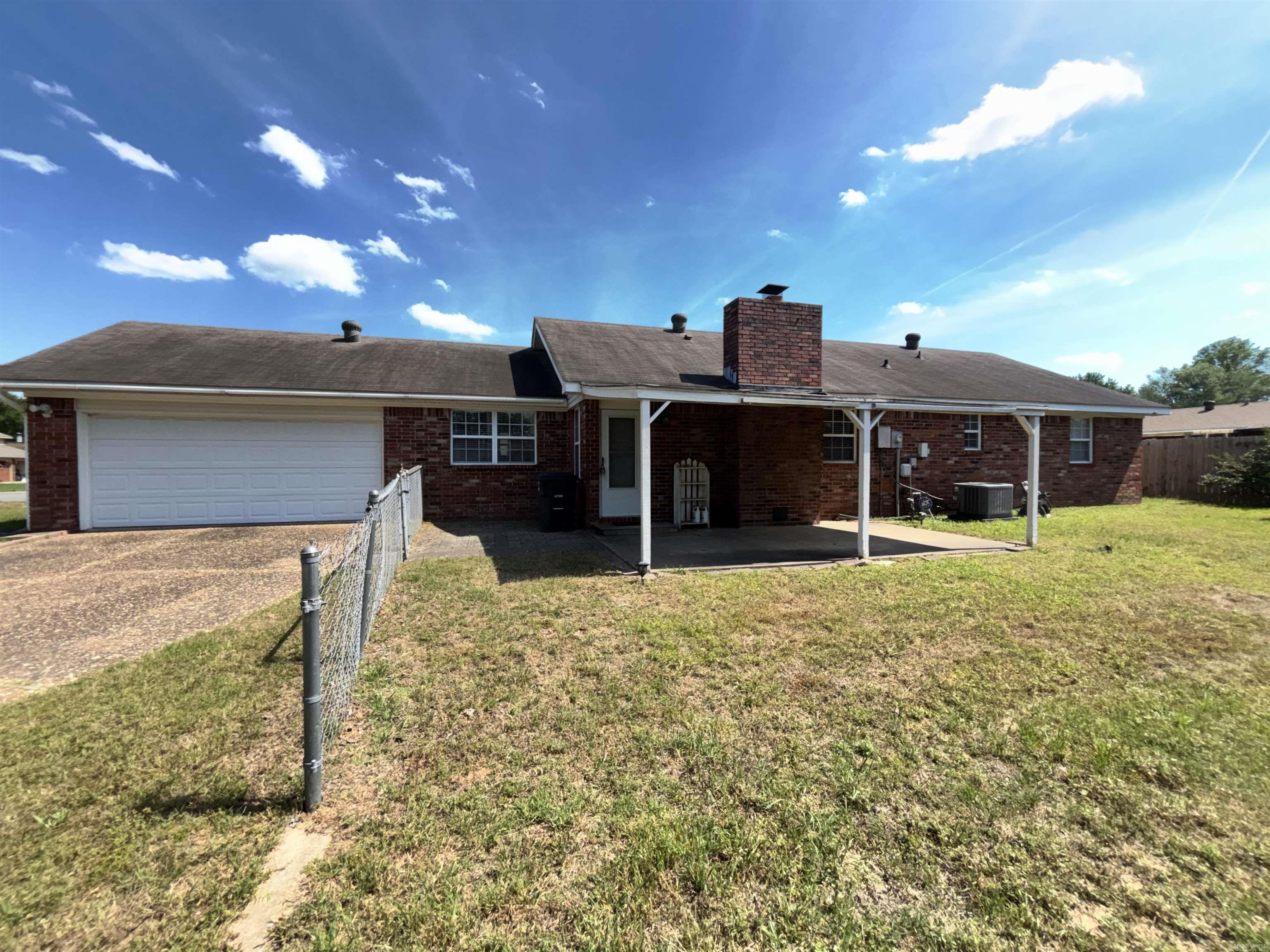 1 Danbury Lane