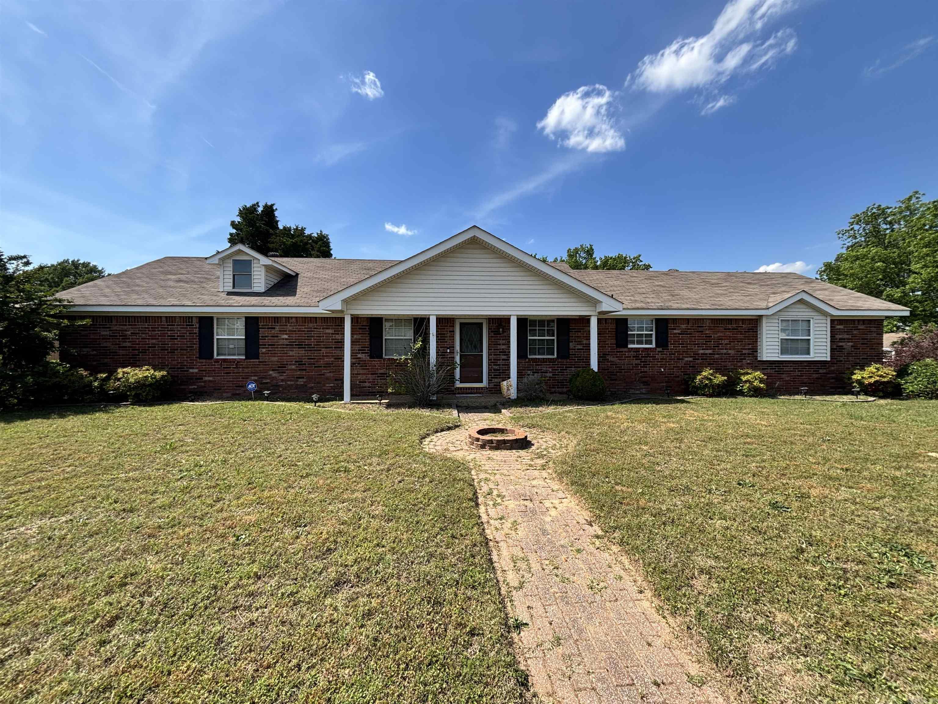 1 Danbury Lane