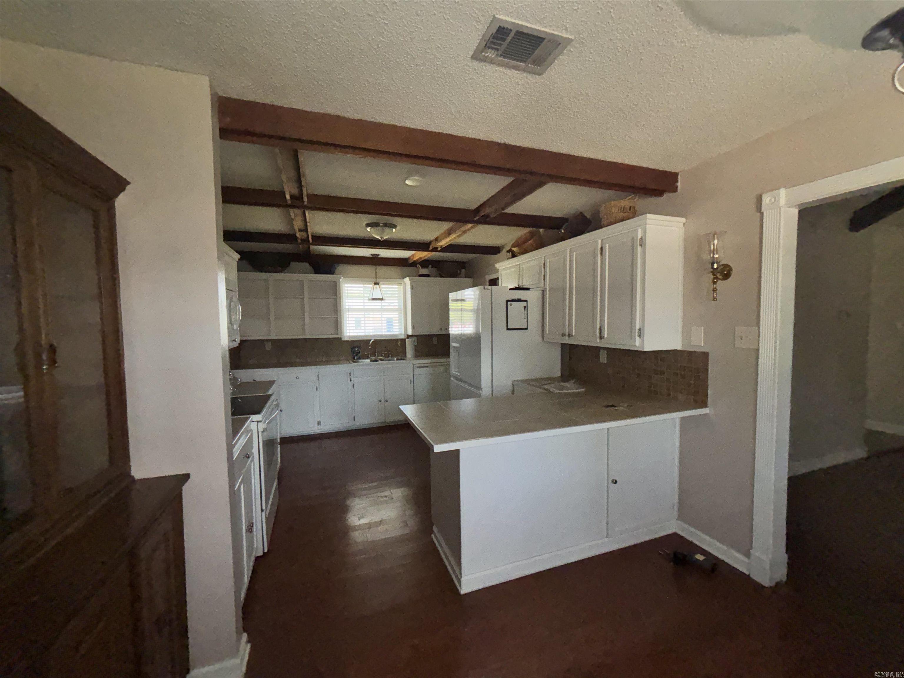 1 Danbury Lane