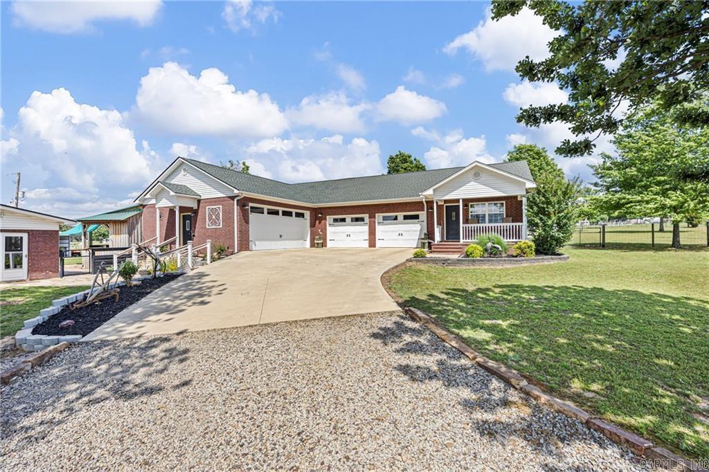 110 Ike Lane