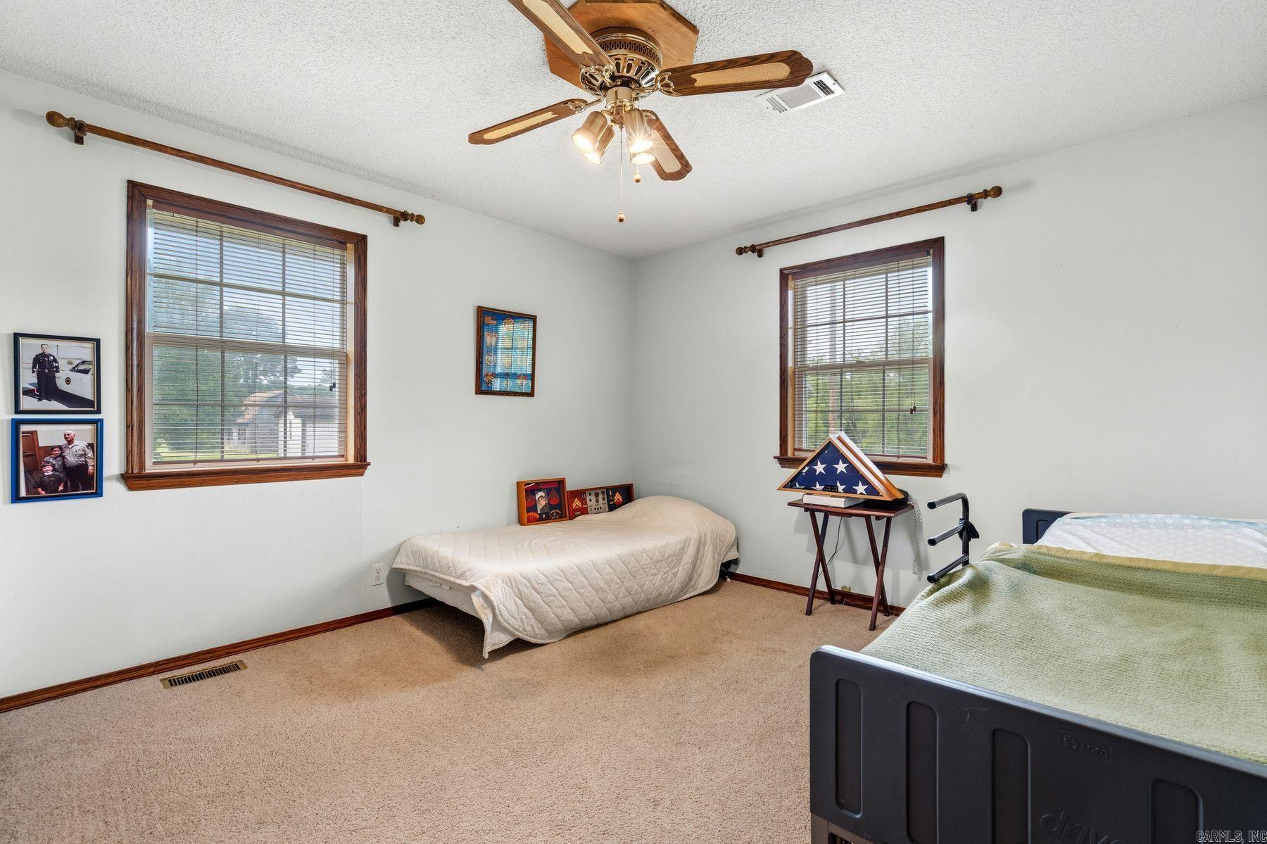 668 Collie Hall Loop