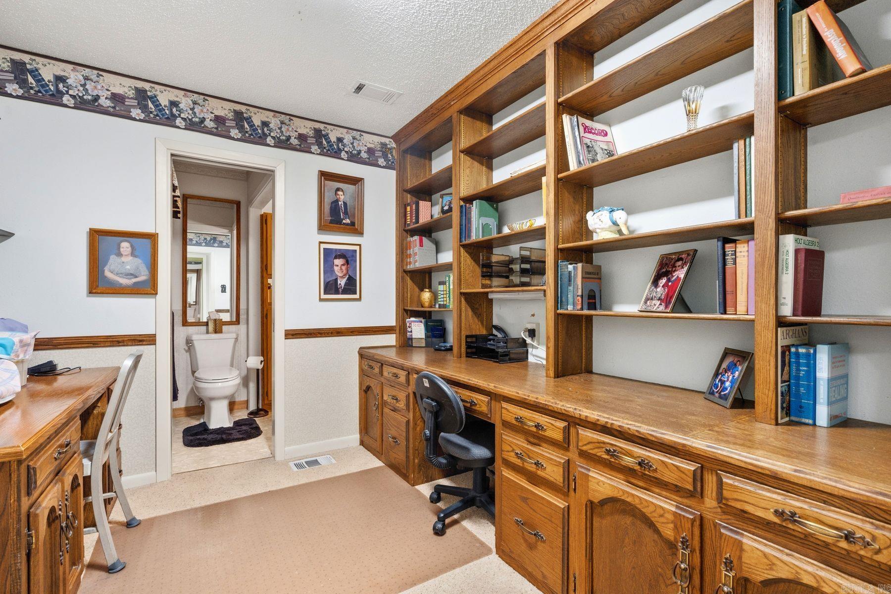 668 Collie Hall Loop