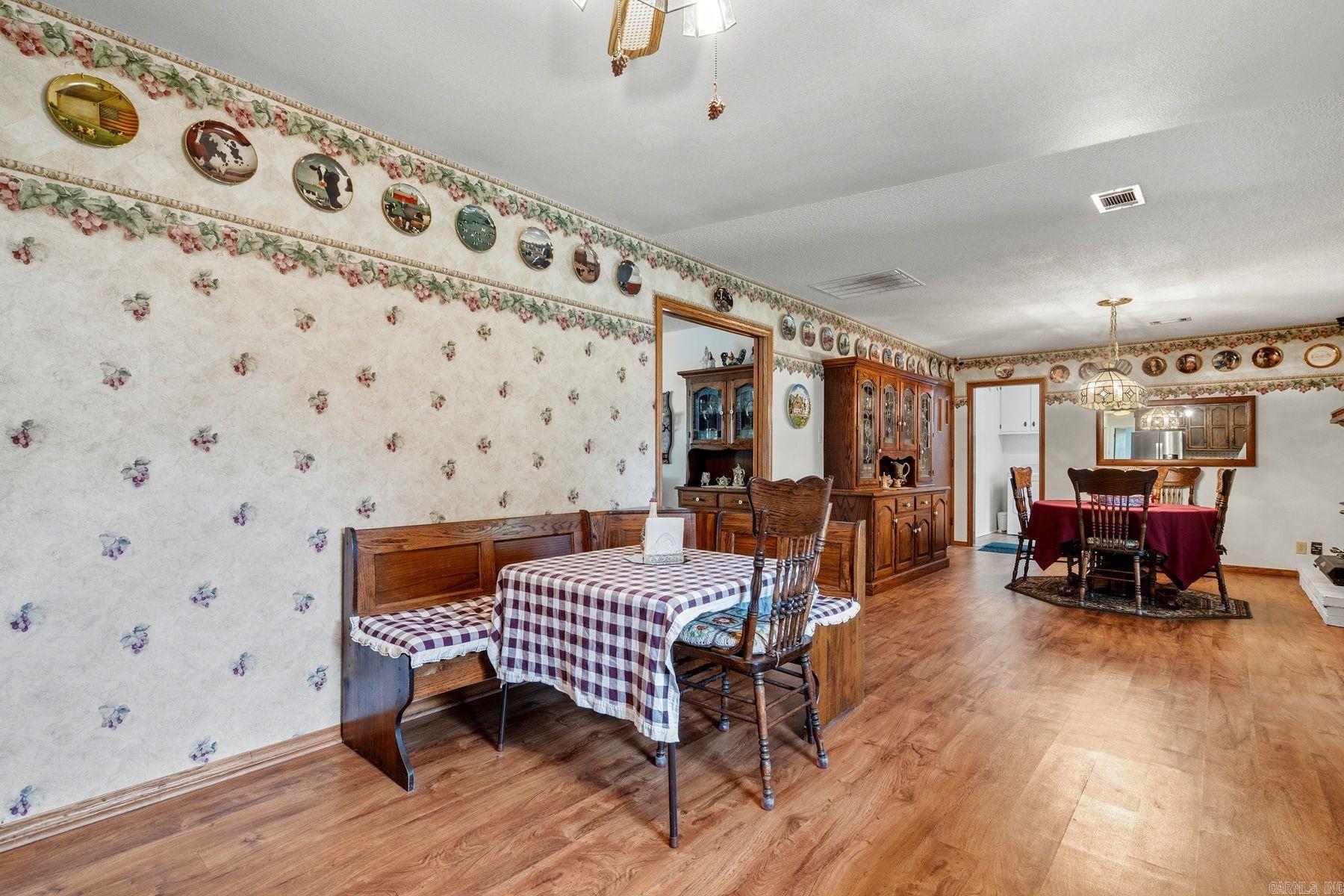 668 Collie Hall Loop