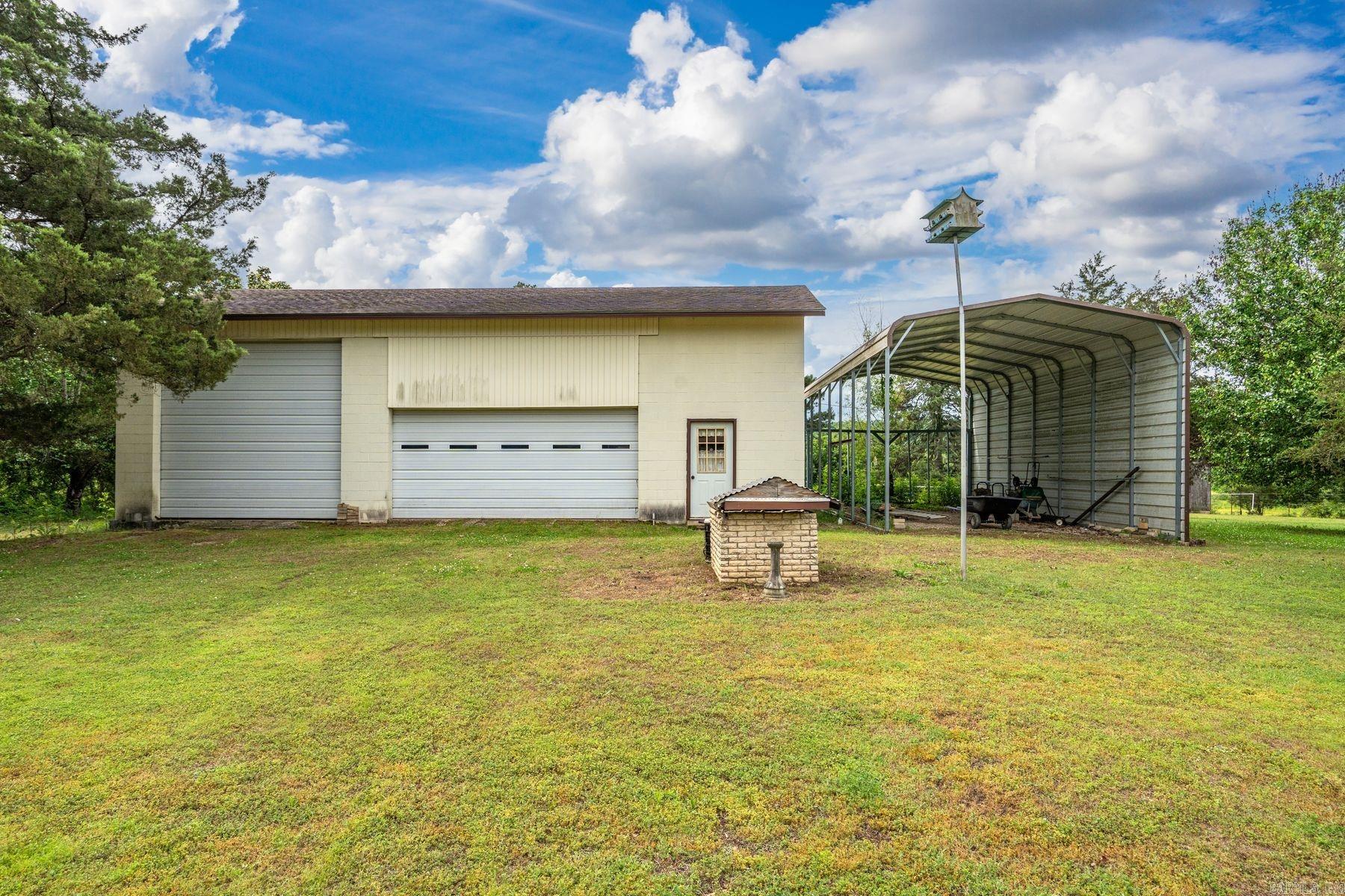 668 Collie Hall Loop