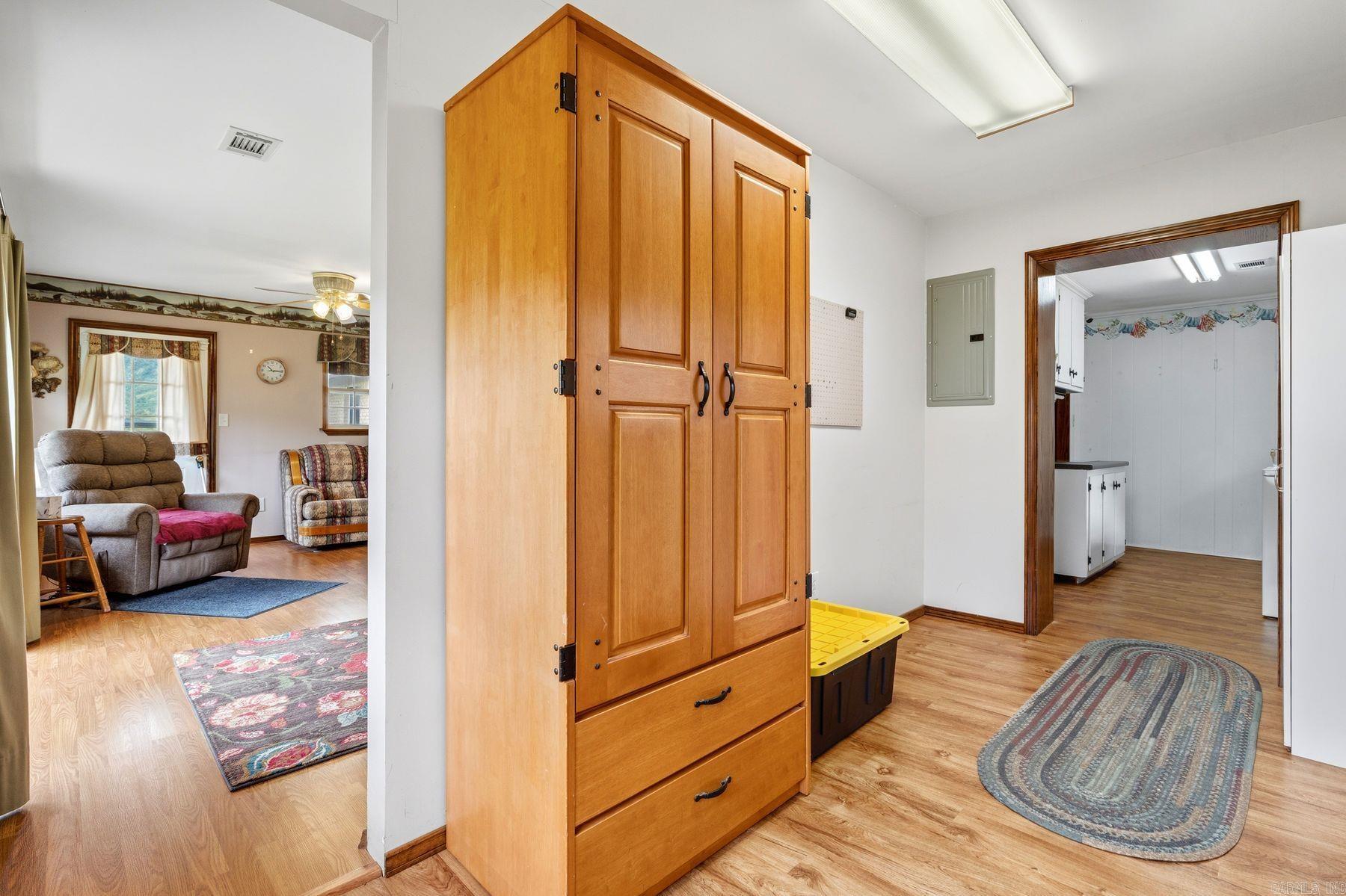 668 Collie Hall Loop