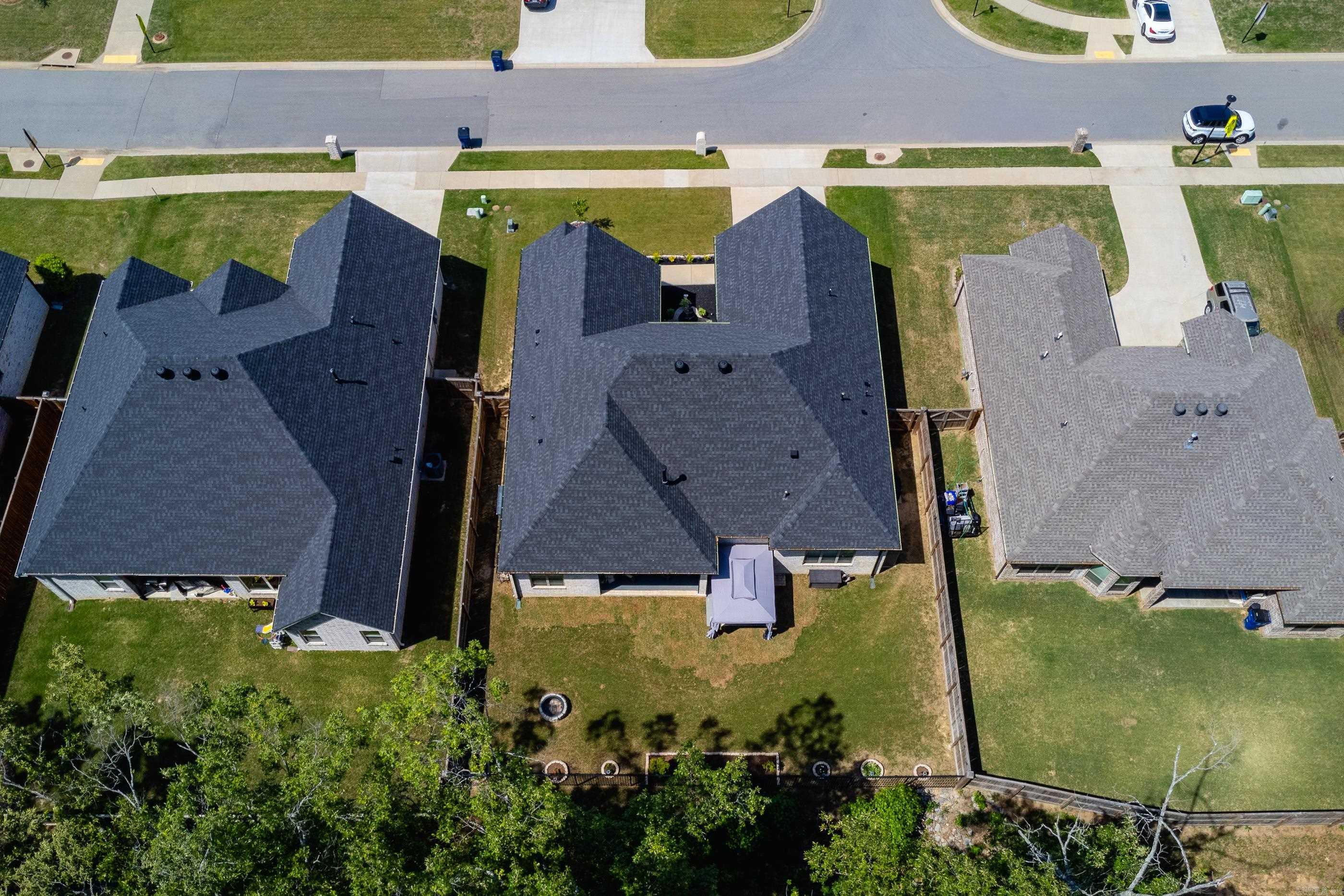 86 Lucia Lane