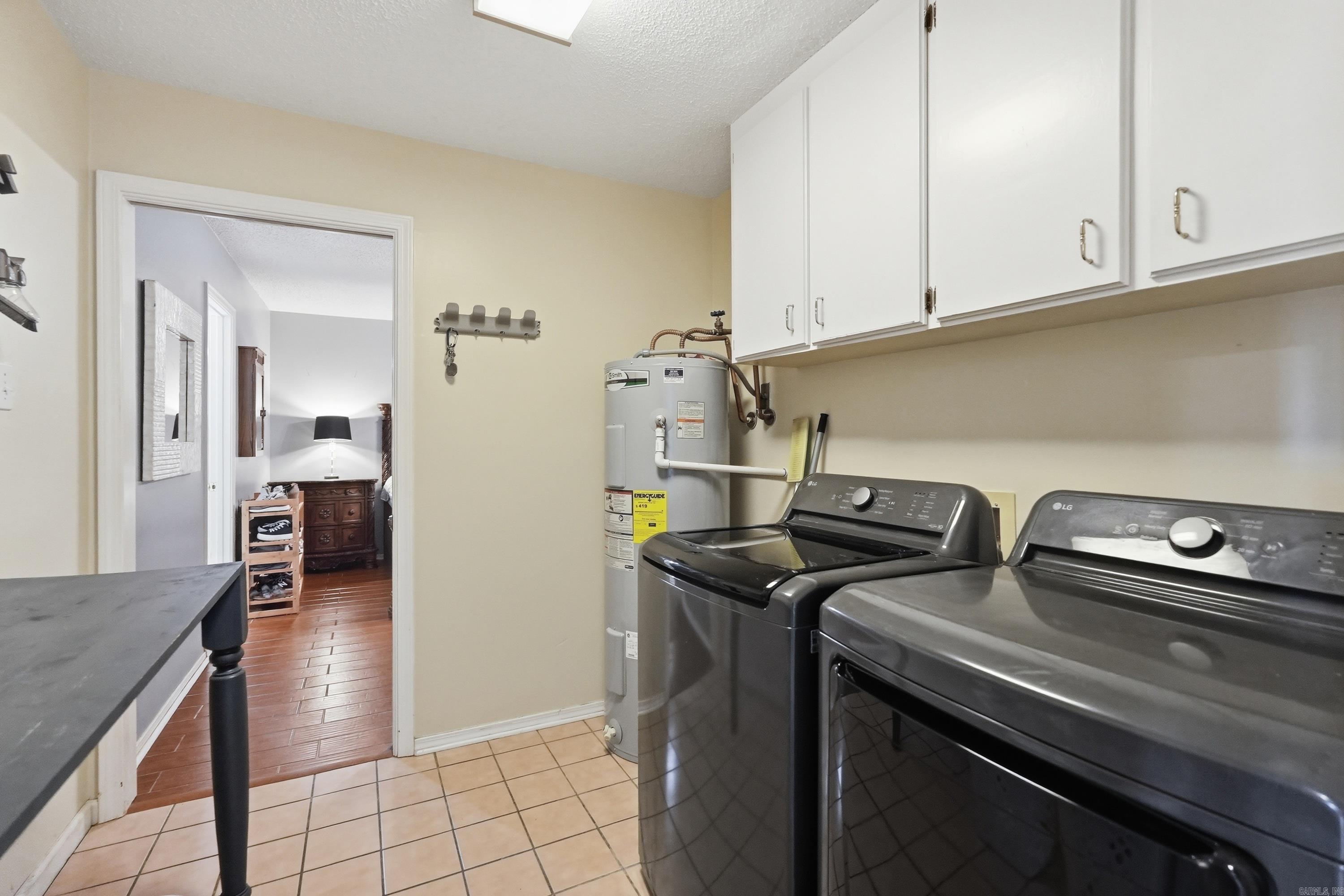 1100 Carruthers Drive