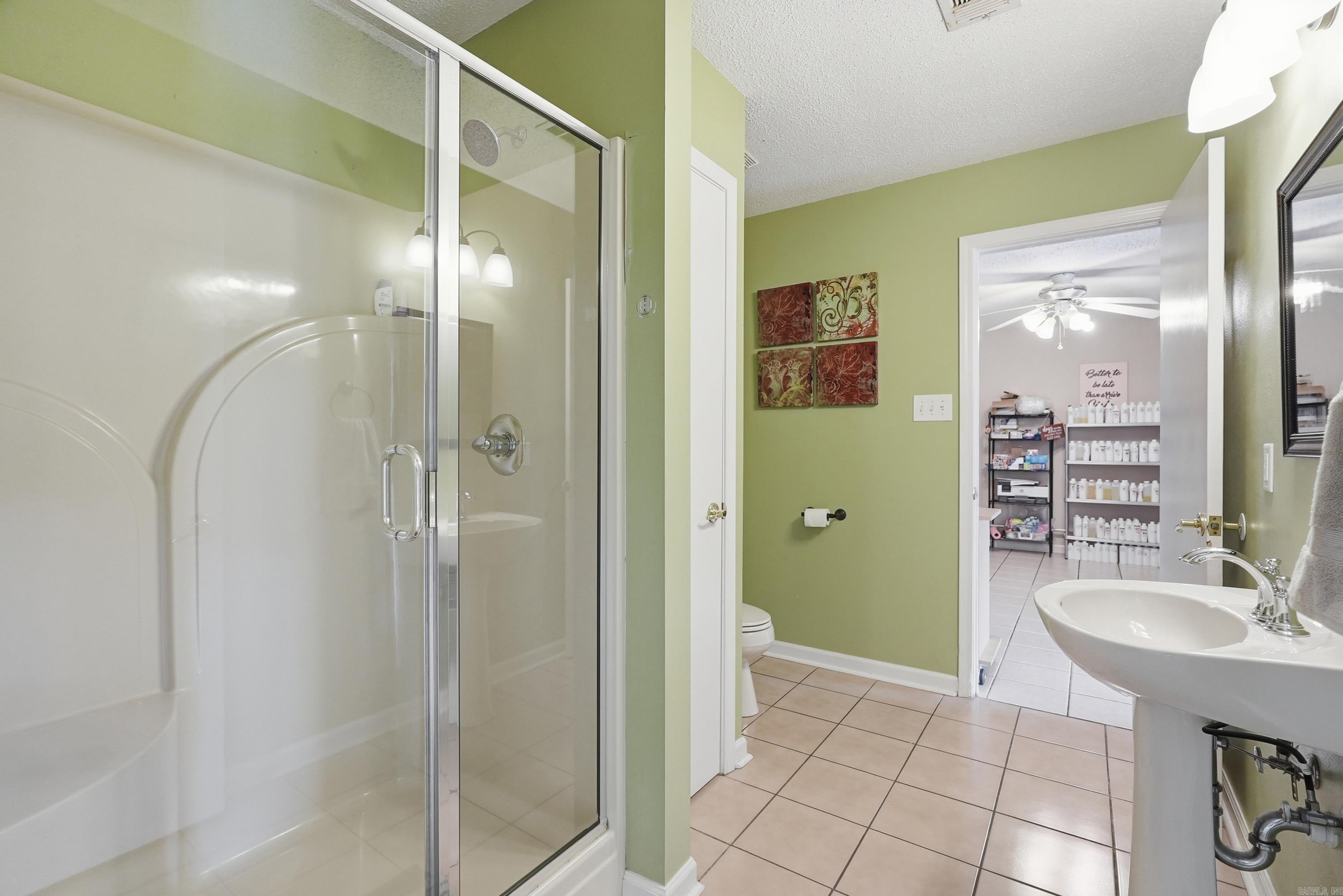 1100 Carruthers Drive