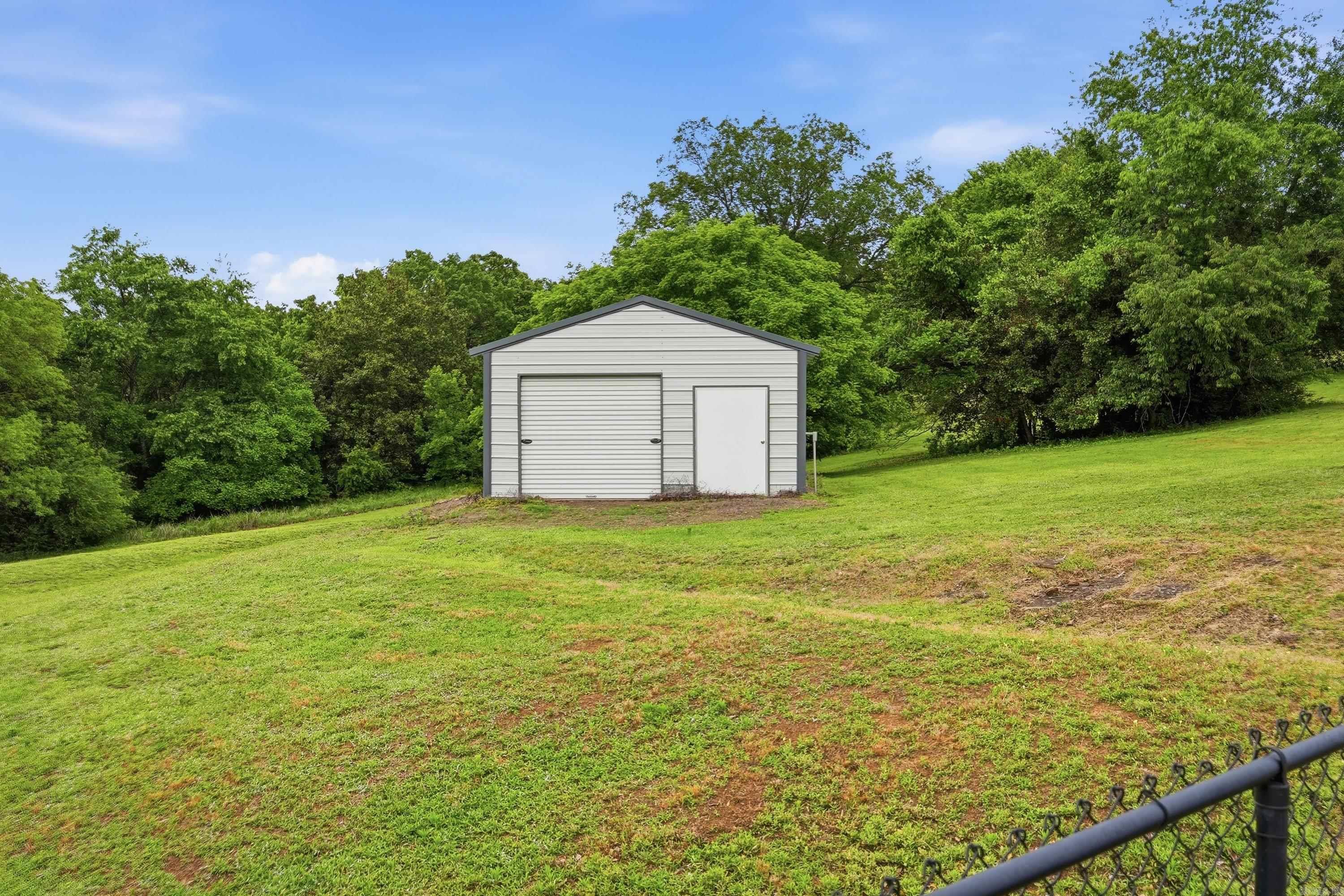 1100 Carruthers Drive