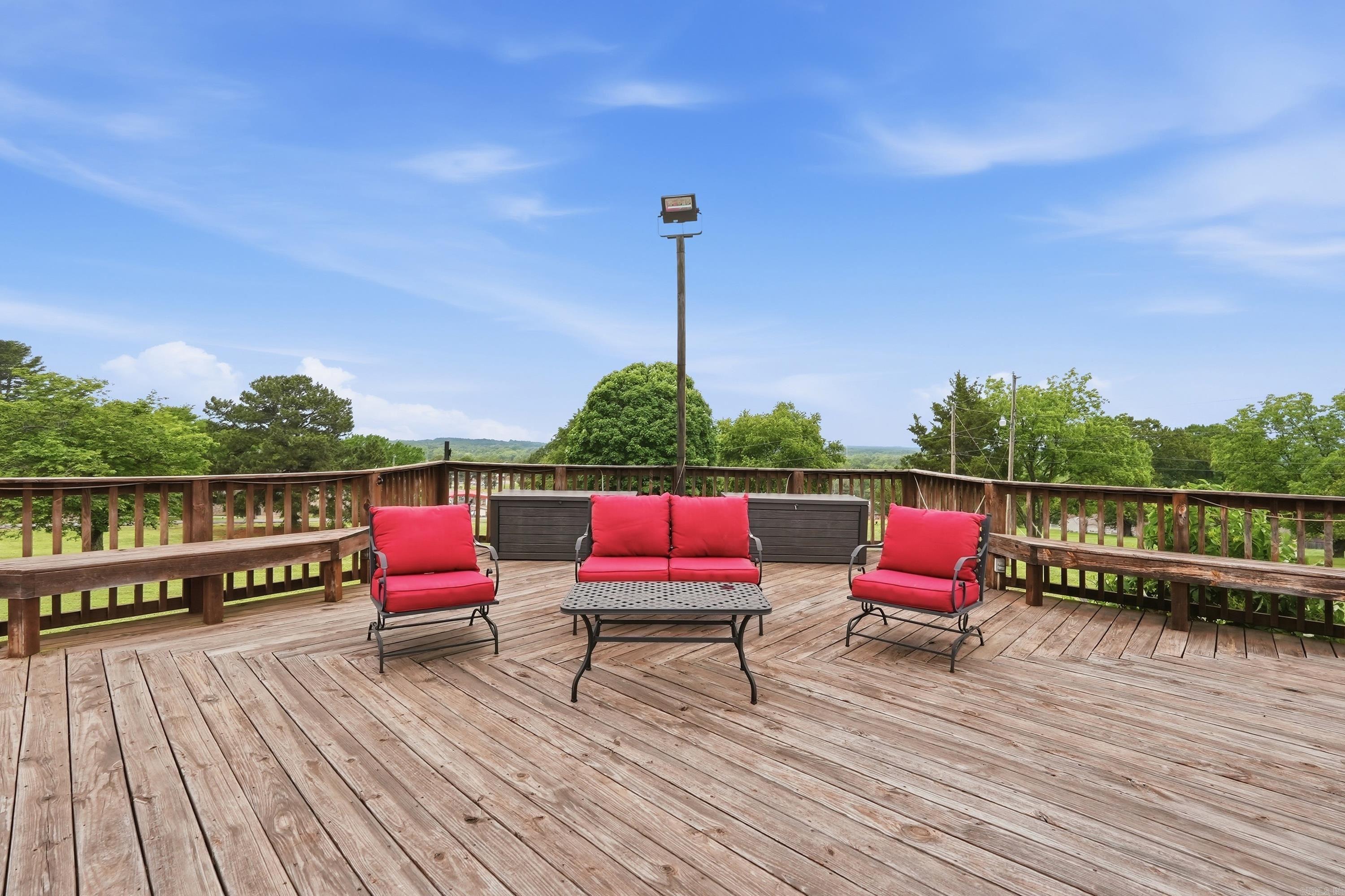 1100 Carruthers Drive