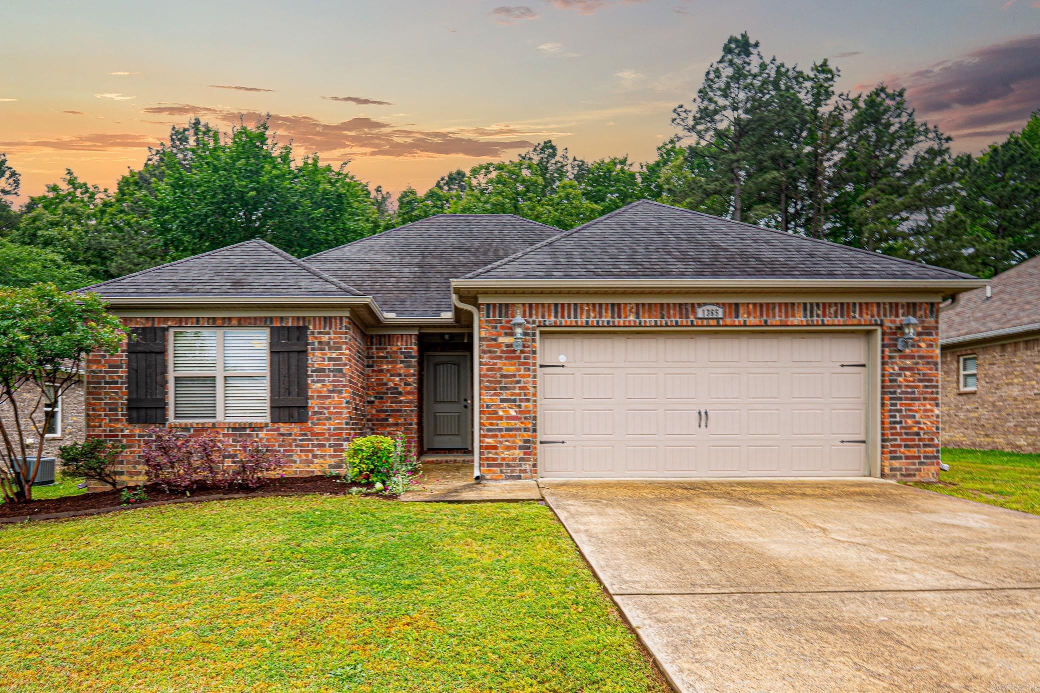 1365 Acuff Lane