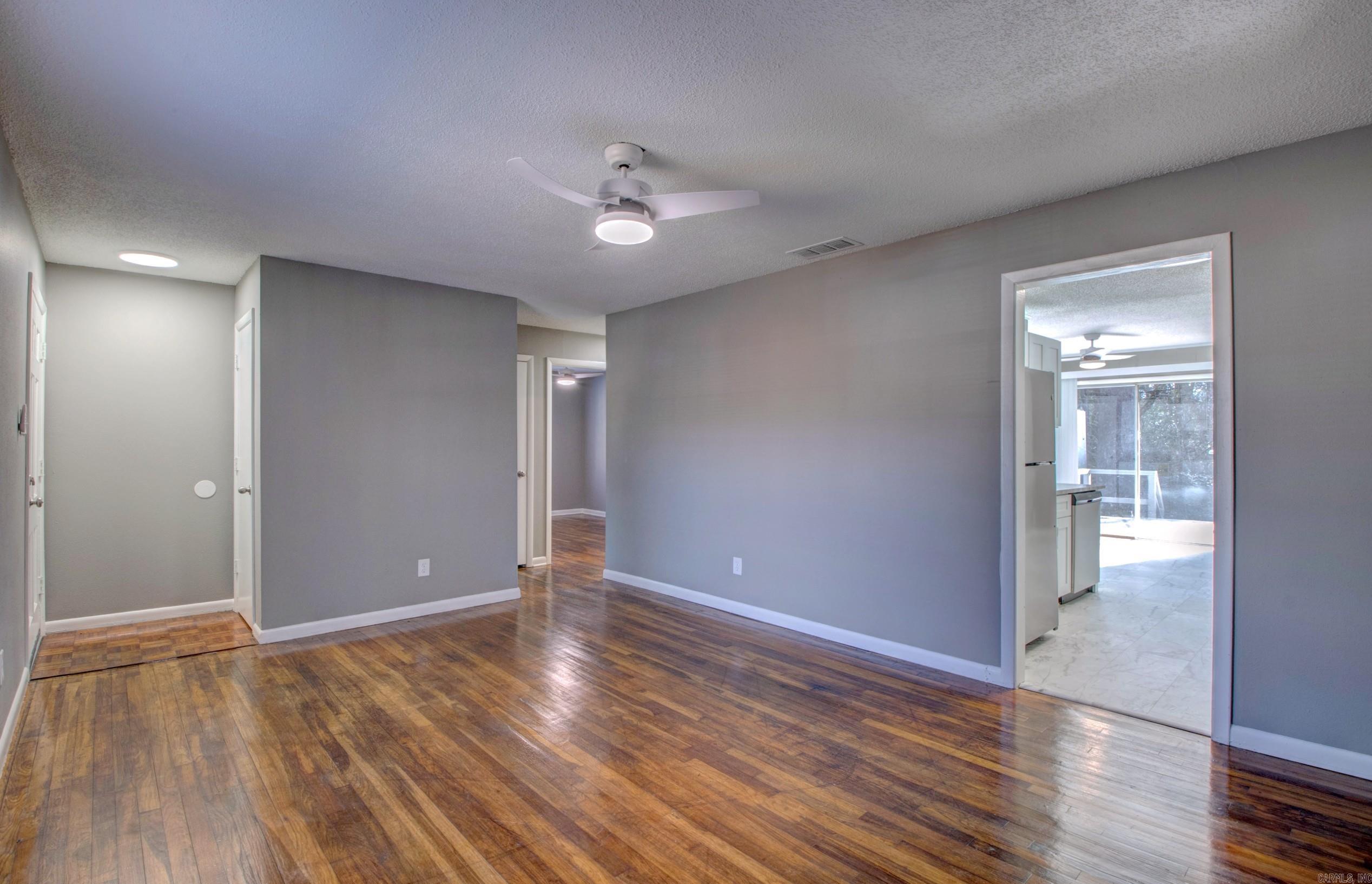 2911 Wynne Dr