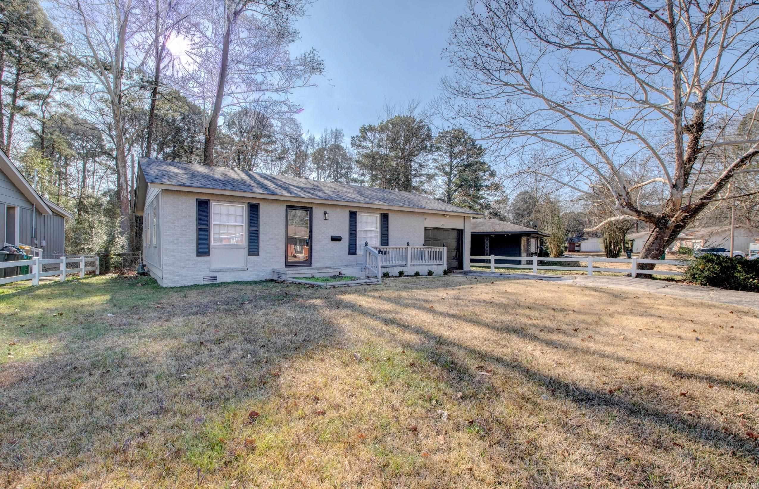 2911 Wynne Dr