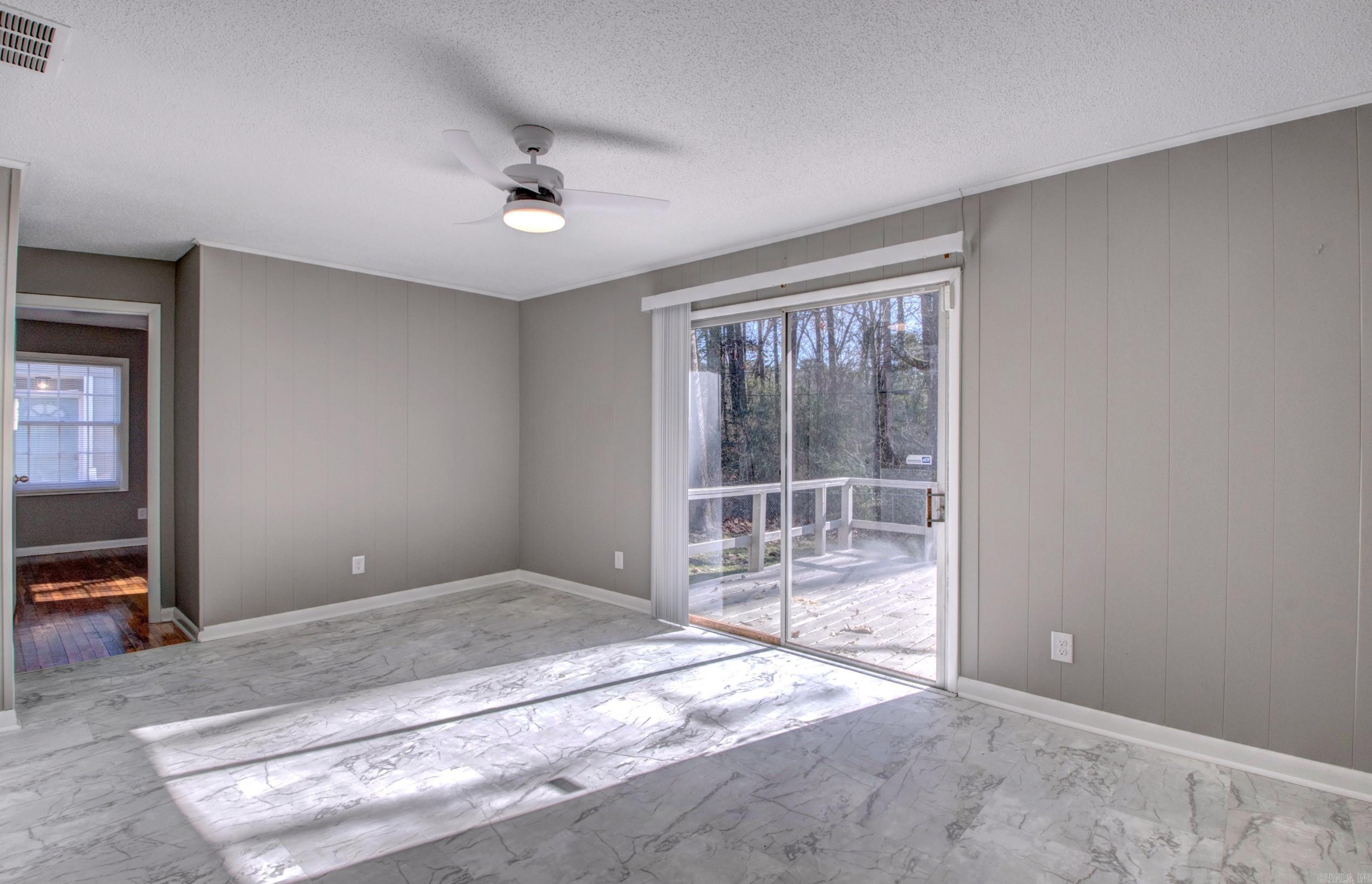 2911 Wynne Dr