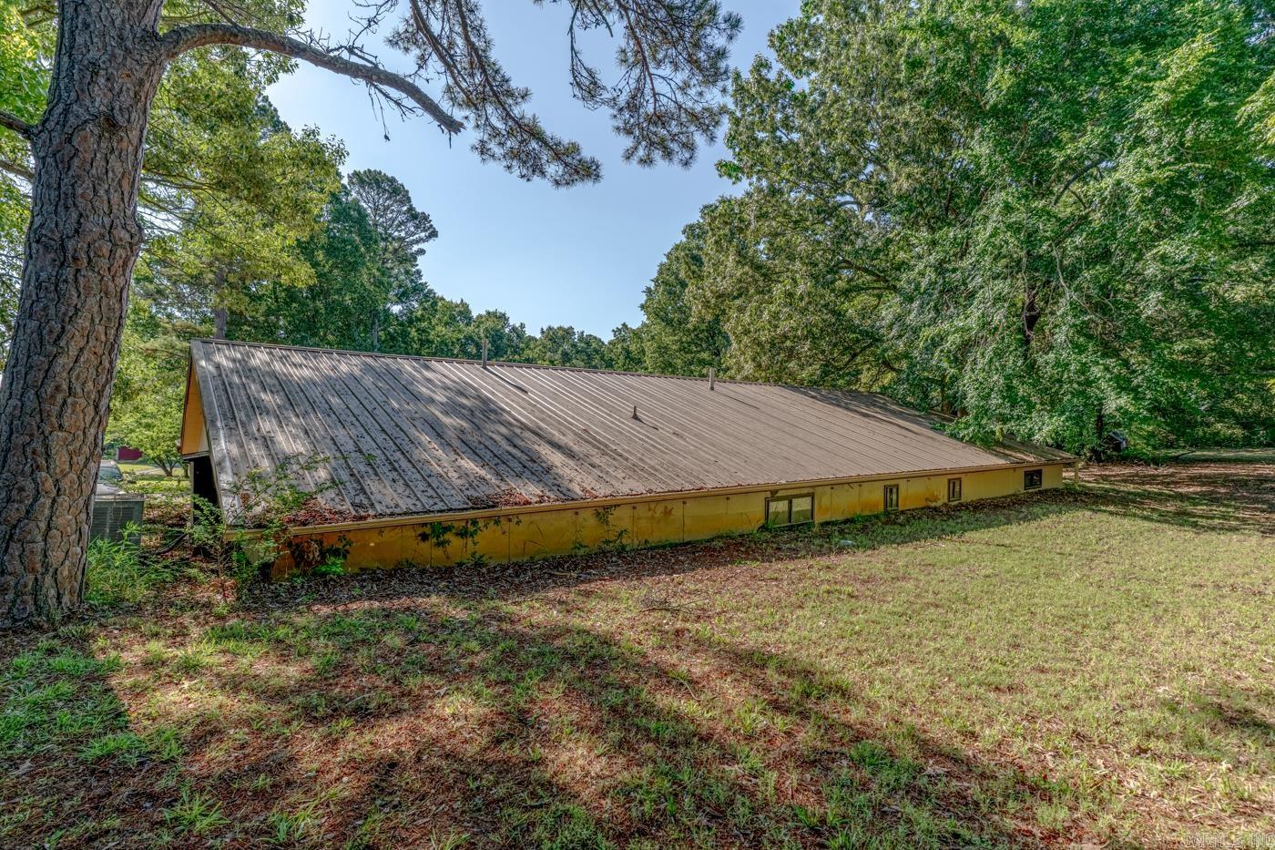9539 Highway 49B