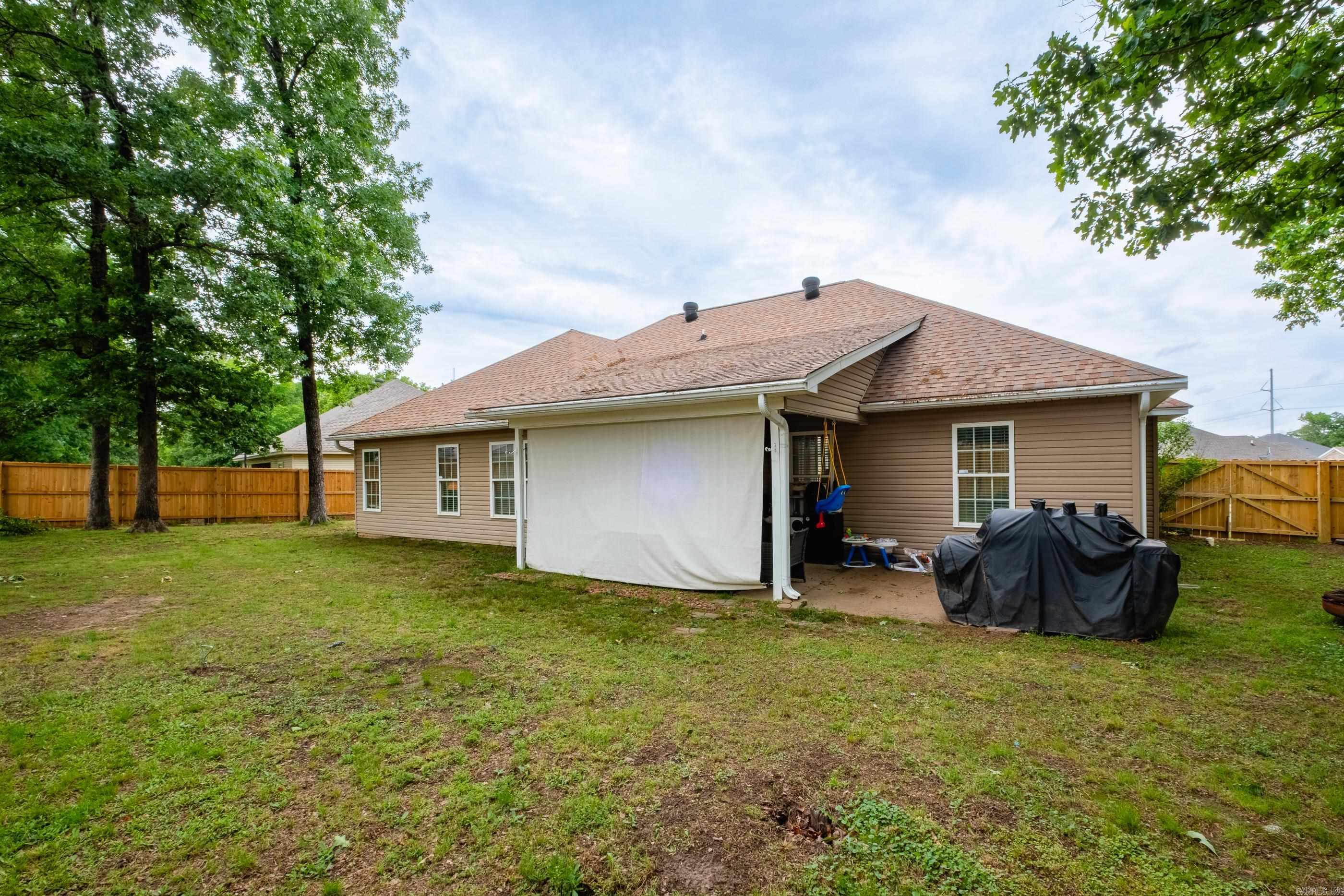 4505 Hollow Bend Dr