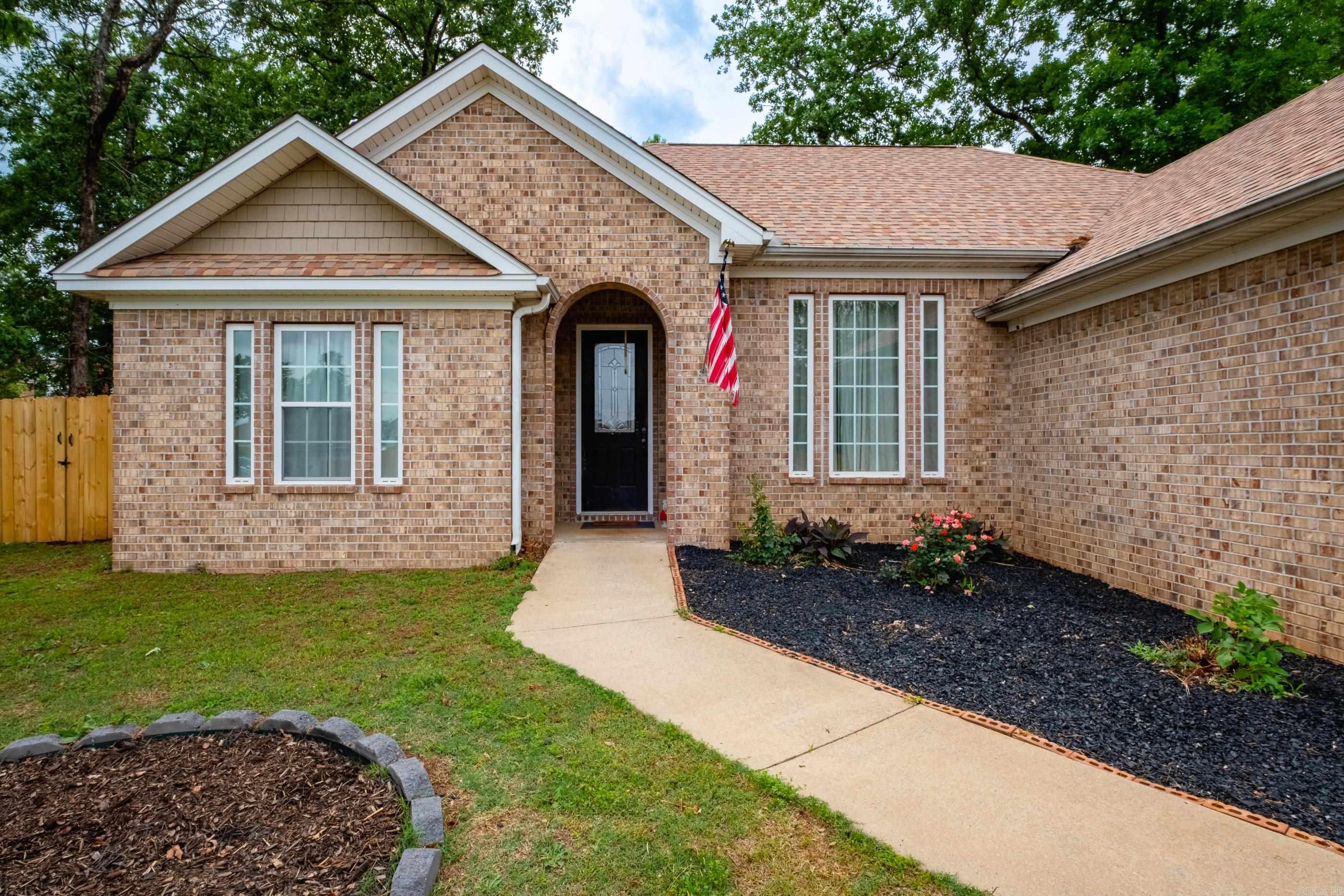 4505 Hollow Bend Dr