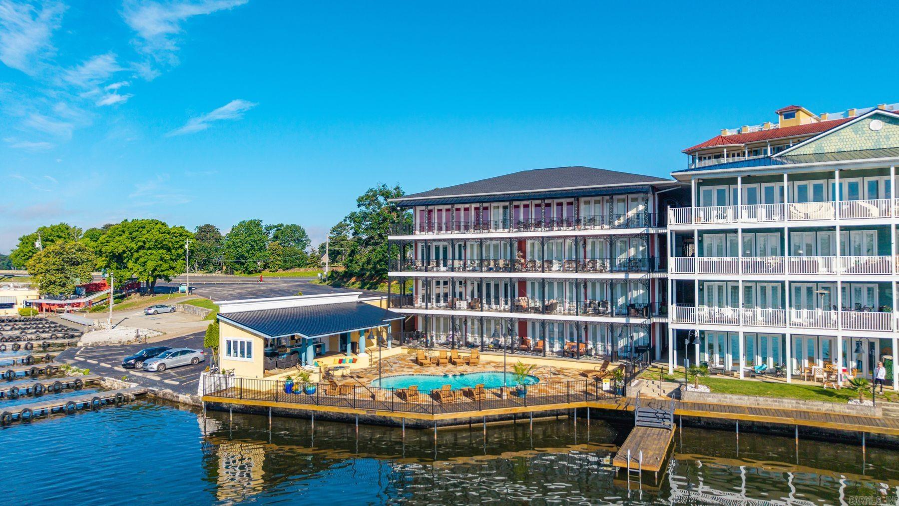 106 Grand Isle Dr., Unit 1F