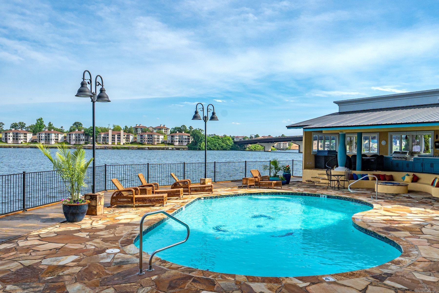 106 Grand Isle Dr., Unit 1F