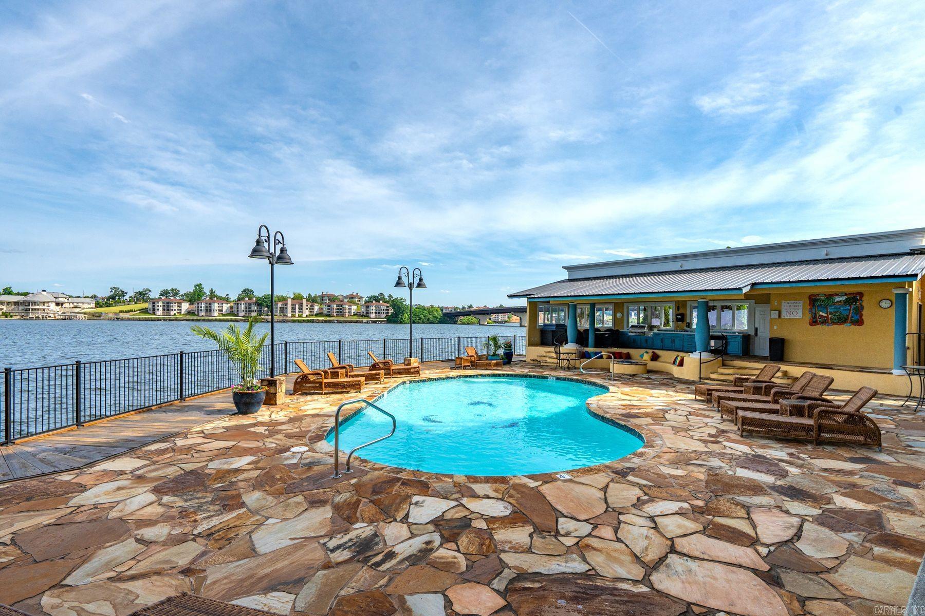 106 Grand Isle Dr., Unit 1F
