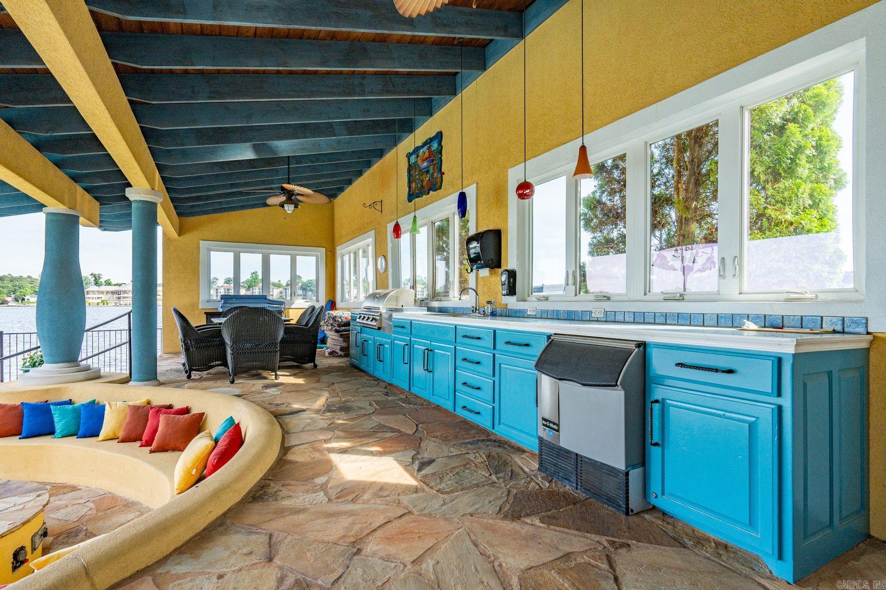 106 Grand Isle Dr., Unit 1F