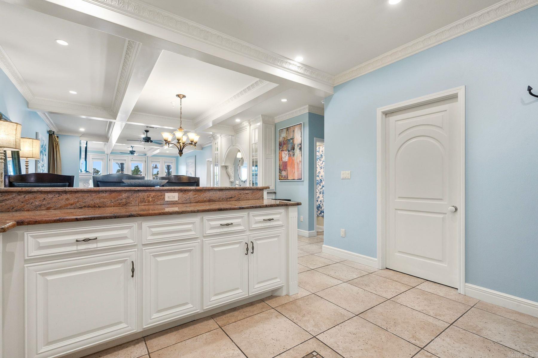 106 Grand Isle Dr., Unit 1F