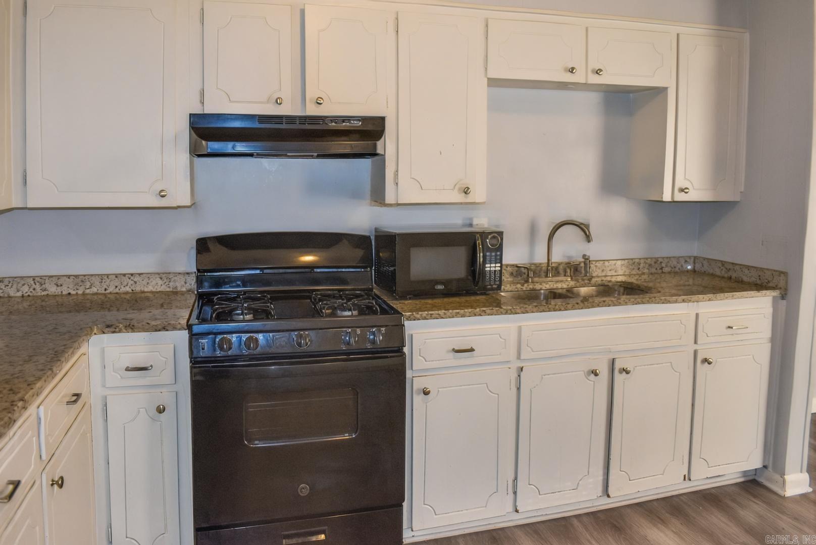 1518 W 35th Street
