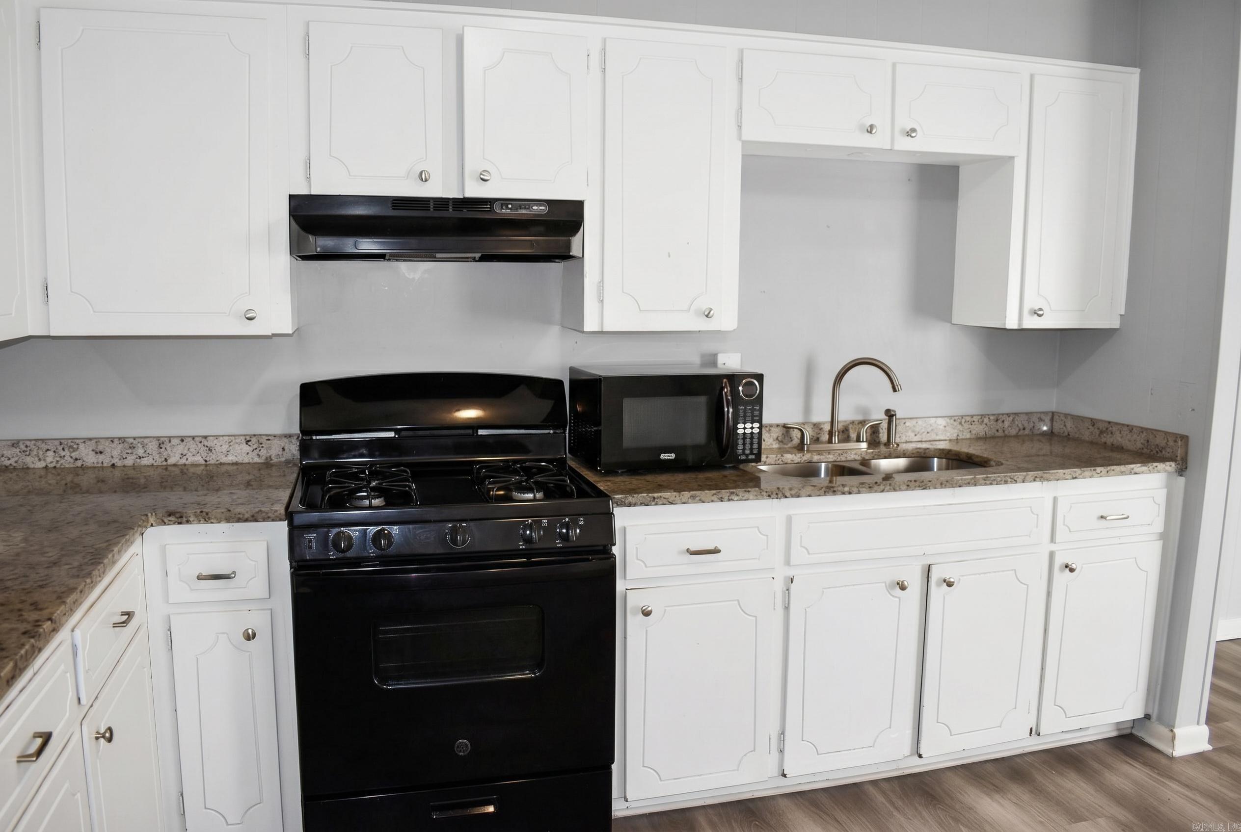 1518 W 35th Street