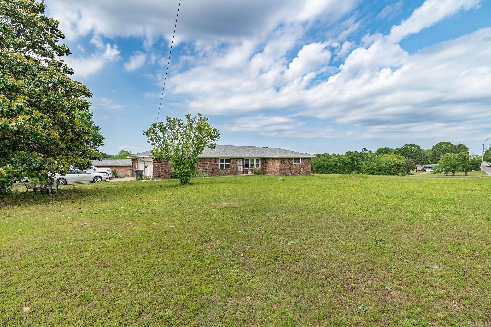 1694 Amity Road