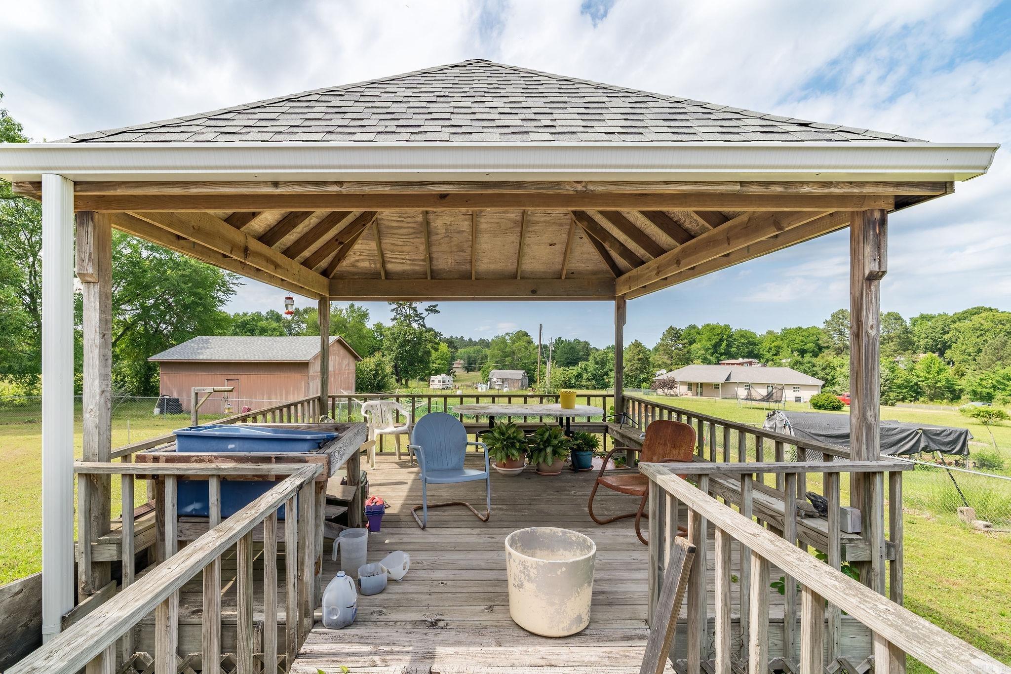1694 Amity Road