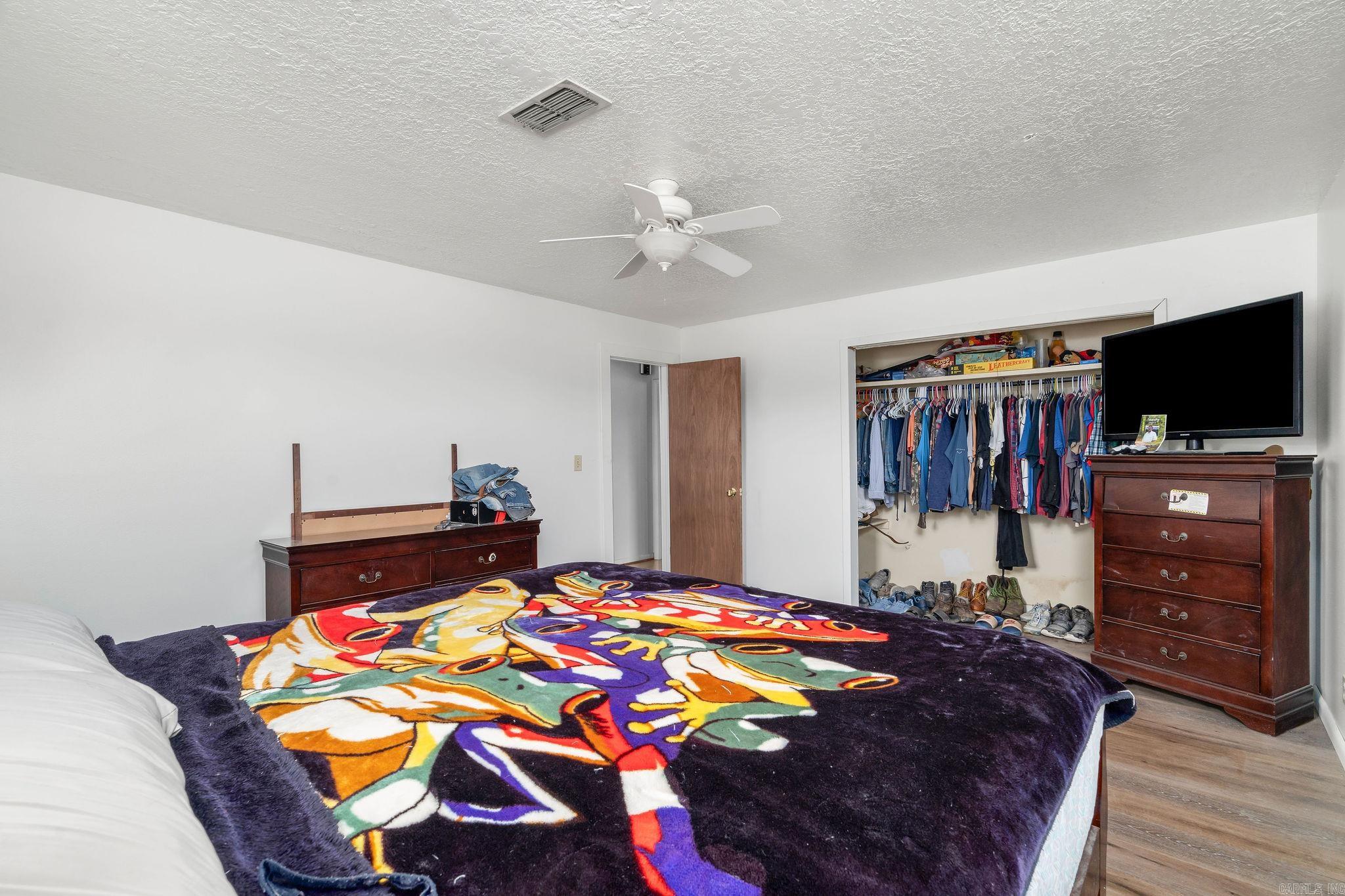 1694 Amity Road