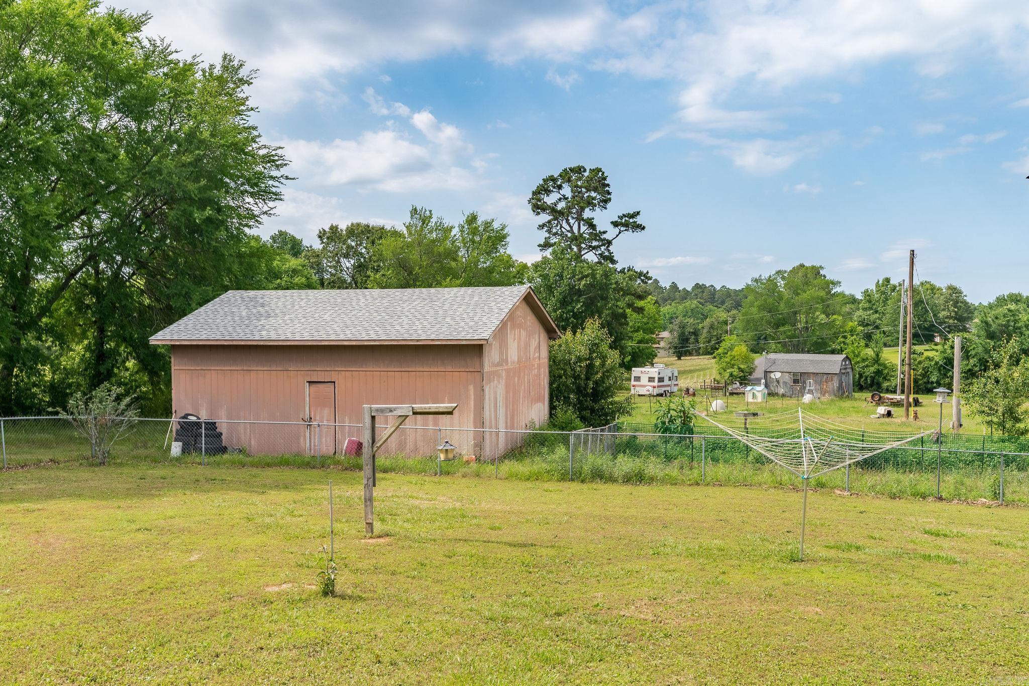 1694 Amity Road