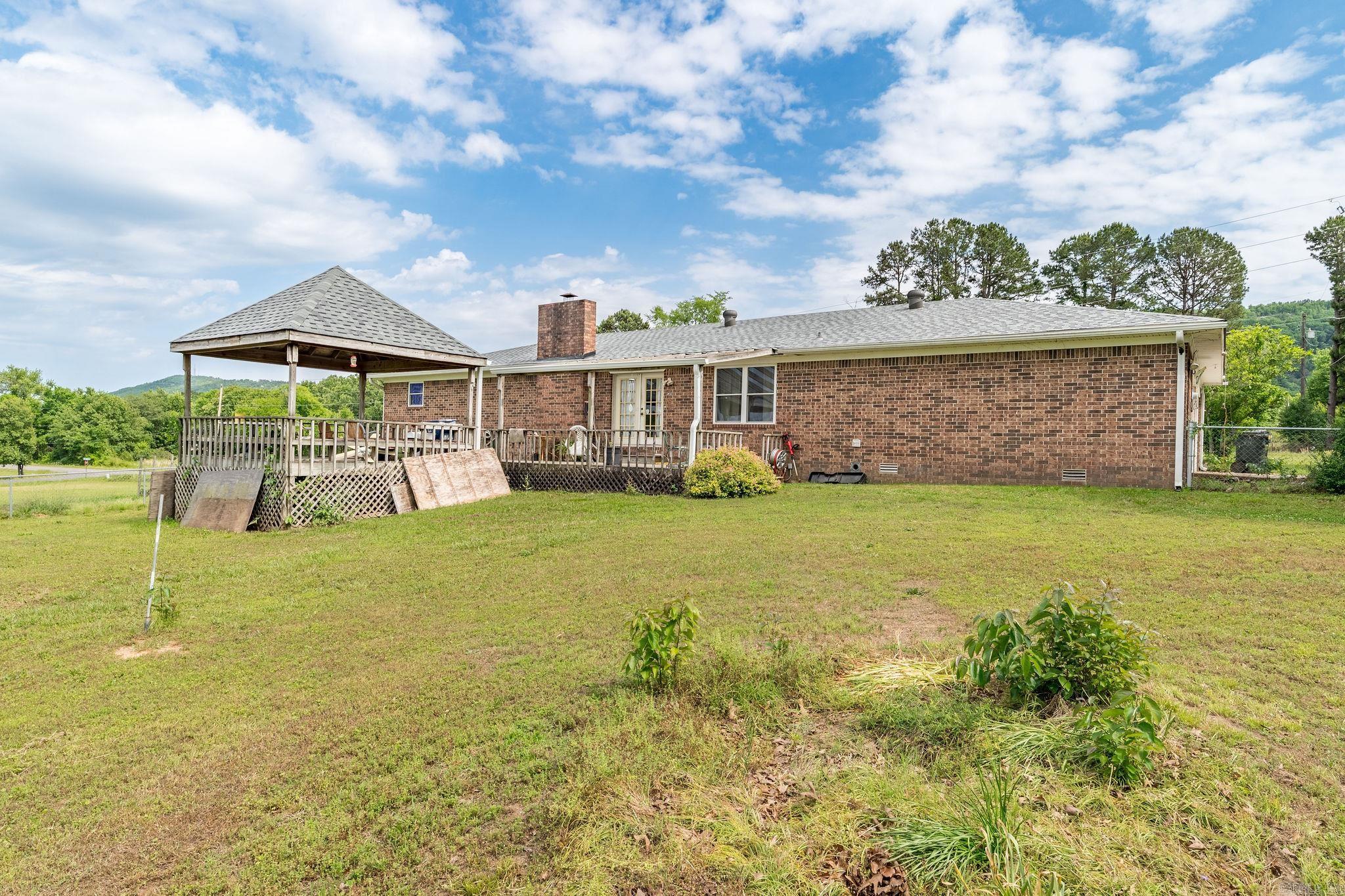 1694 Amity Road