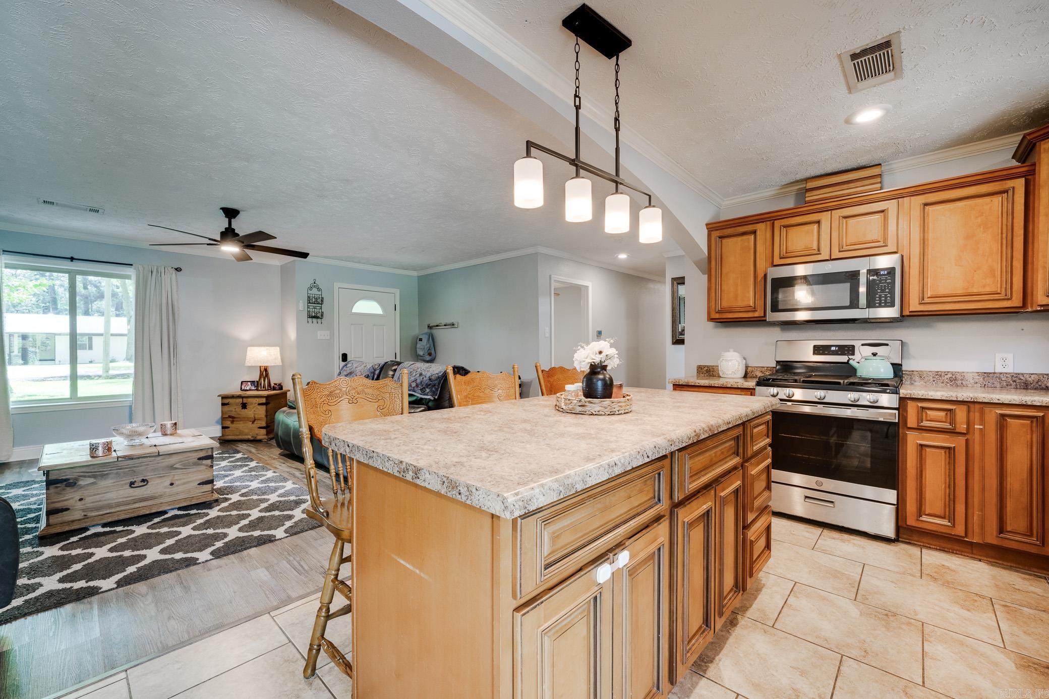 14 Shoemaker Circle