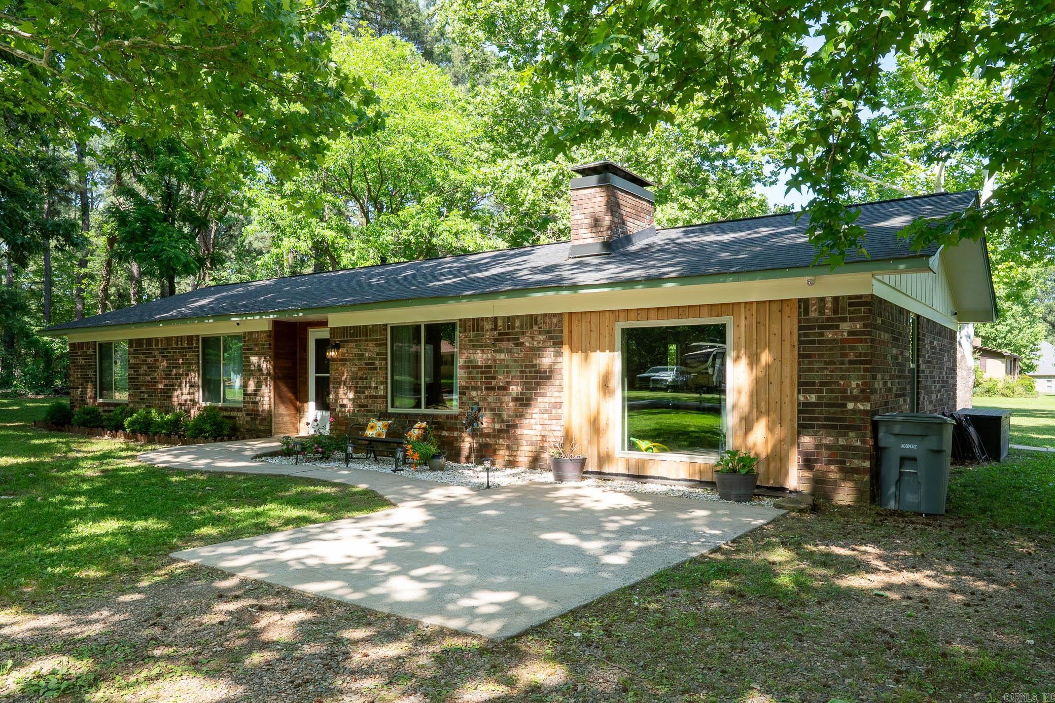 14 Shoemaker Circle