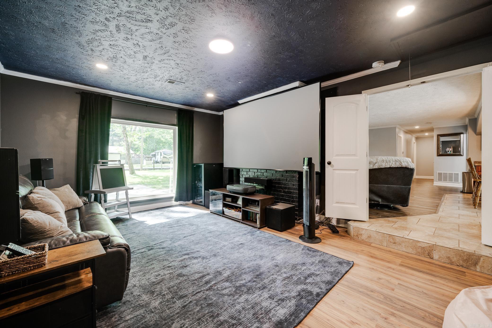 14 Shoemaker Circle