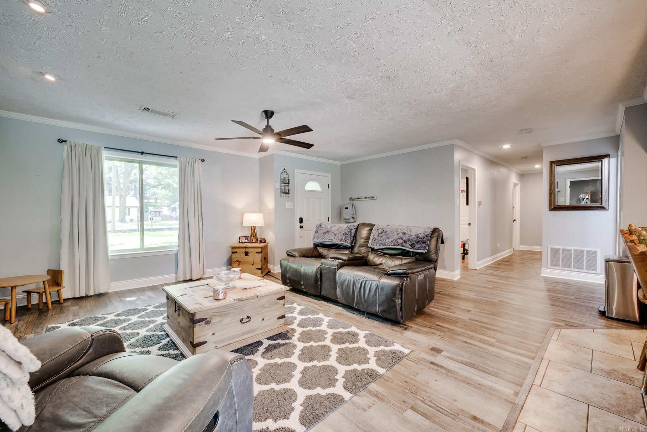14 Shoemaker Circle