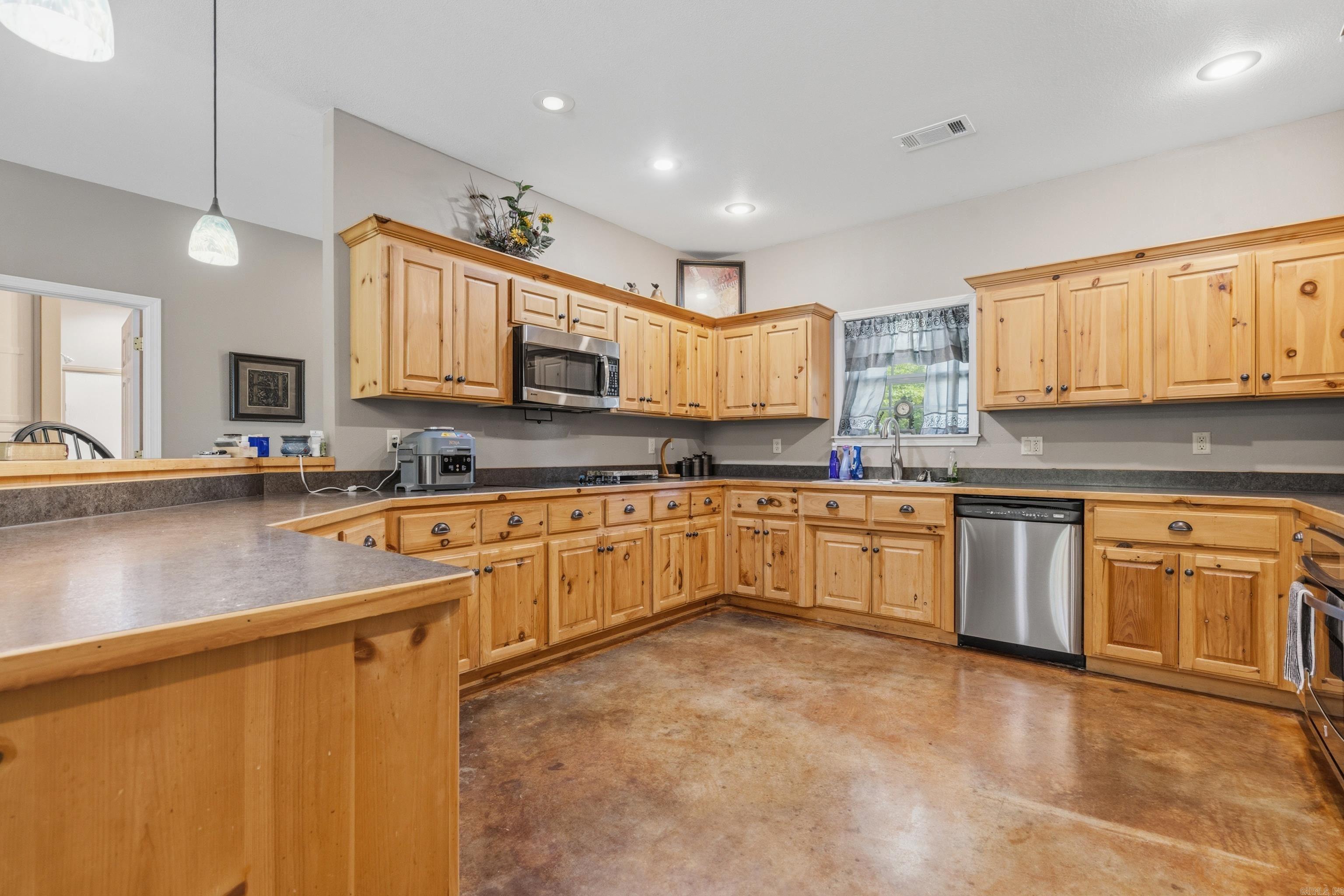 43 Tracelwood Drive