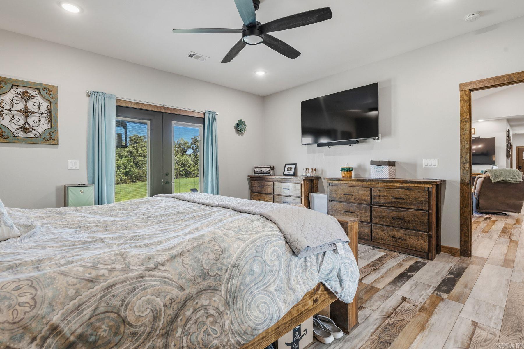 233 Cornbridge Lake Road