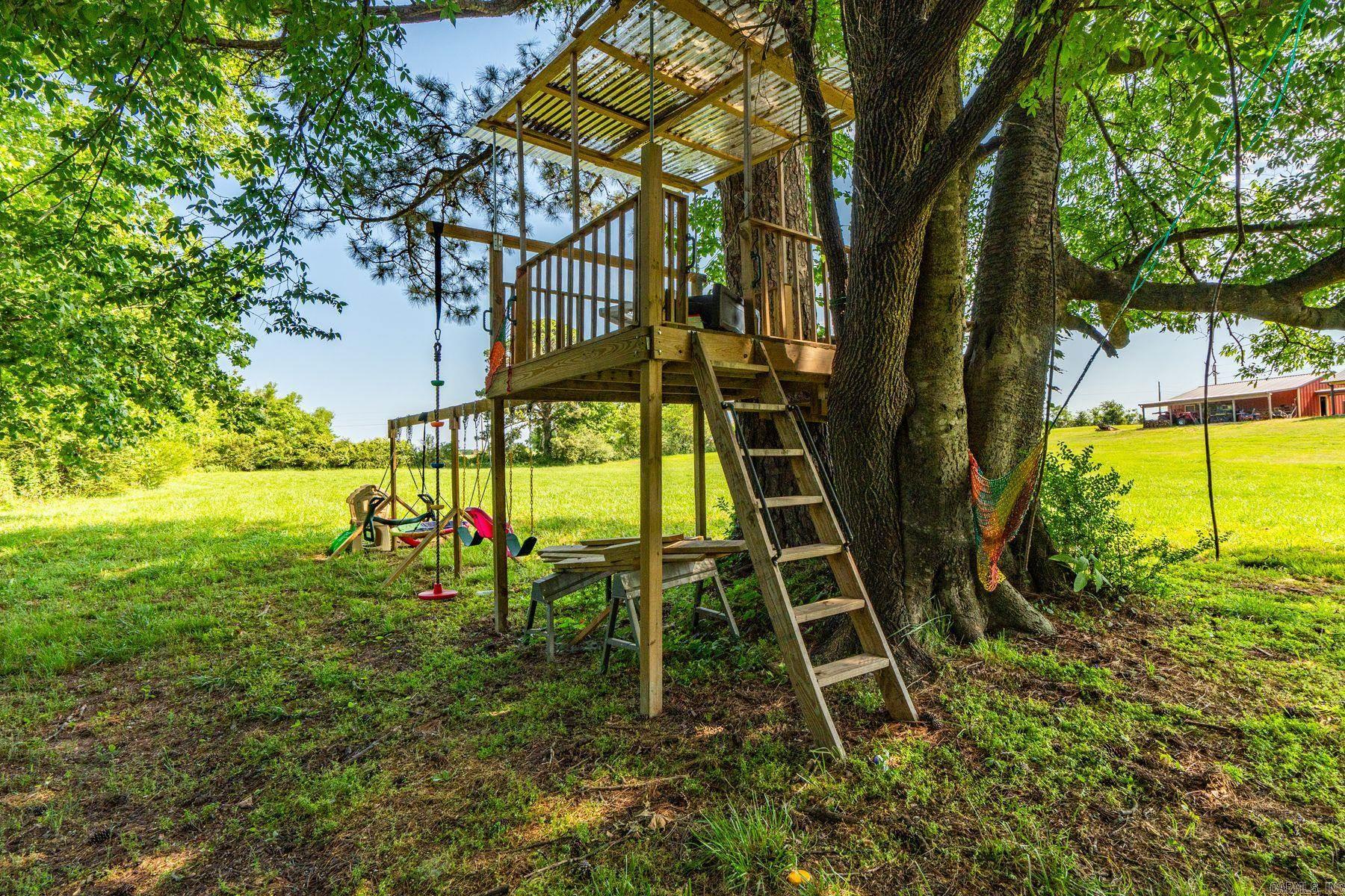 233 Cornbridge Lake Road