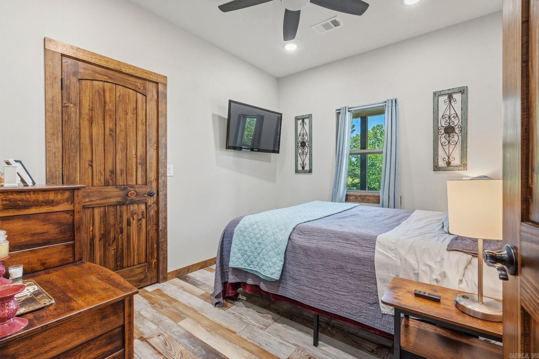 233 Cornbridge Lake Road
