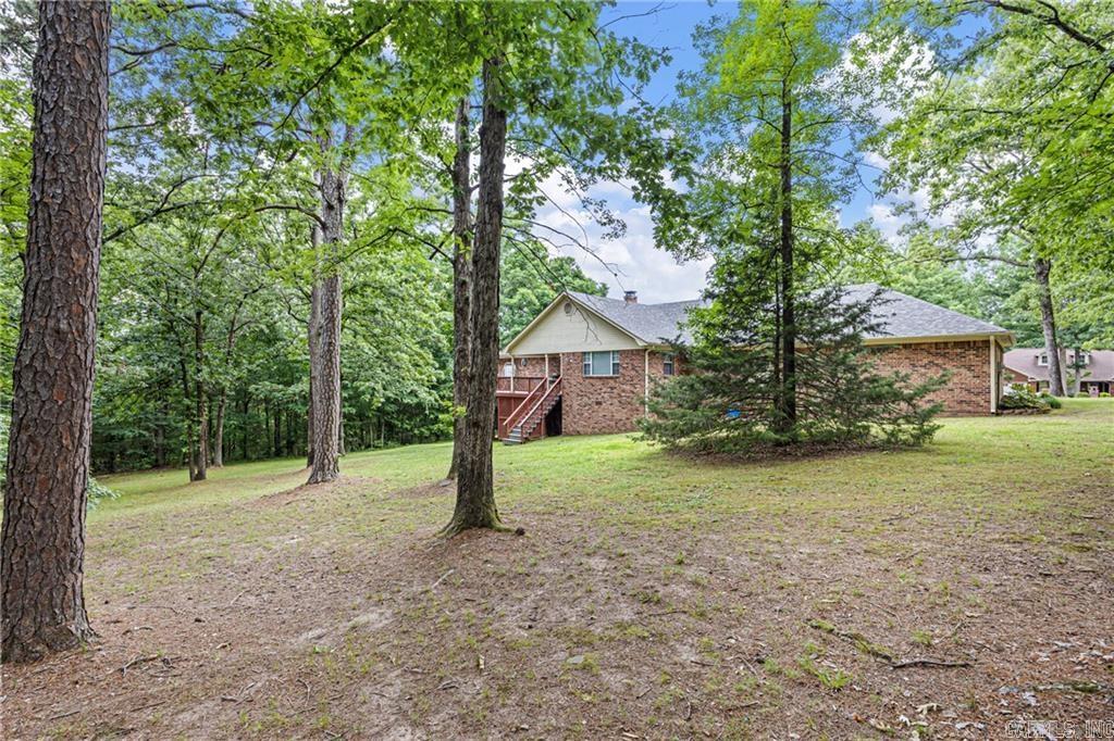 123 Hillcrest Dr