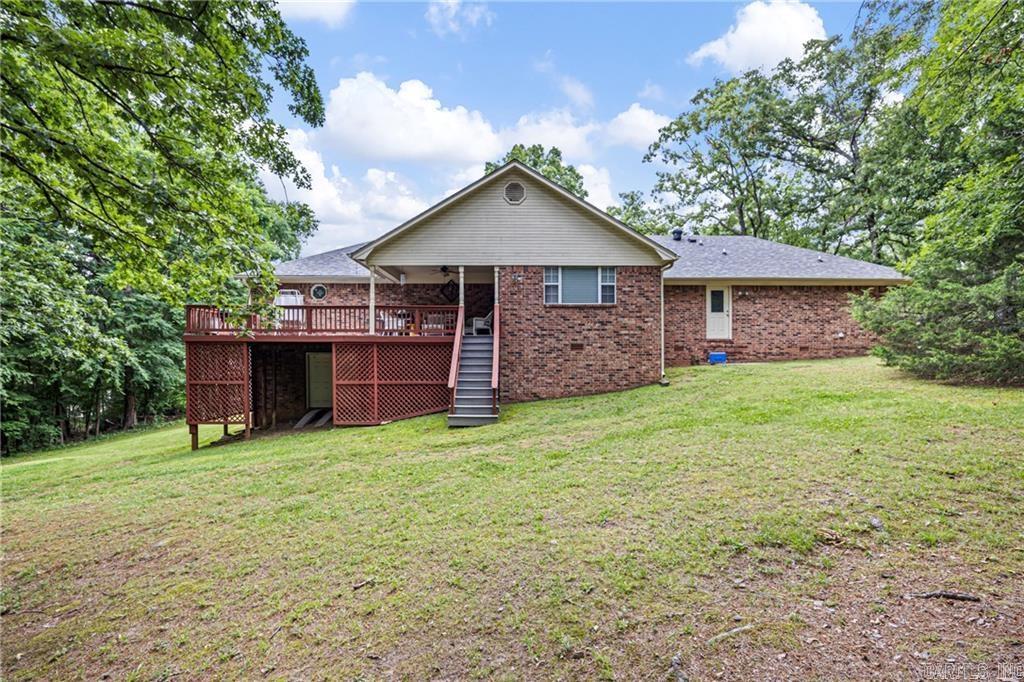 123 Hillcrest Dr
