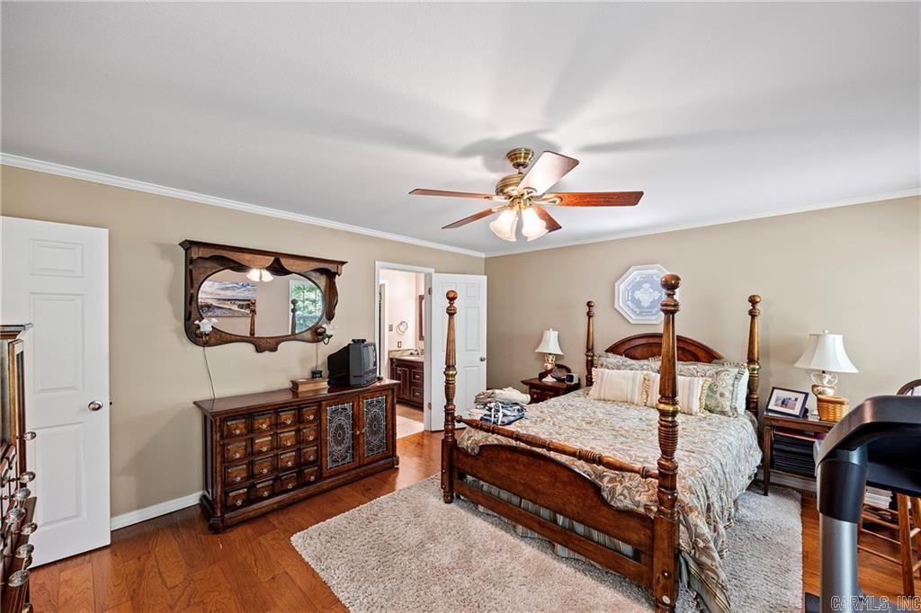 123 Hillcrest Dr