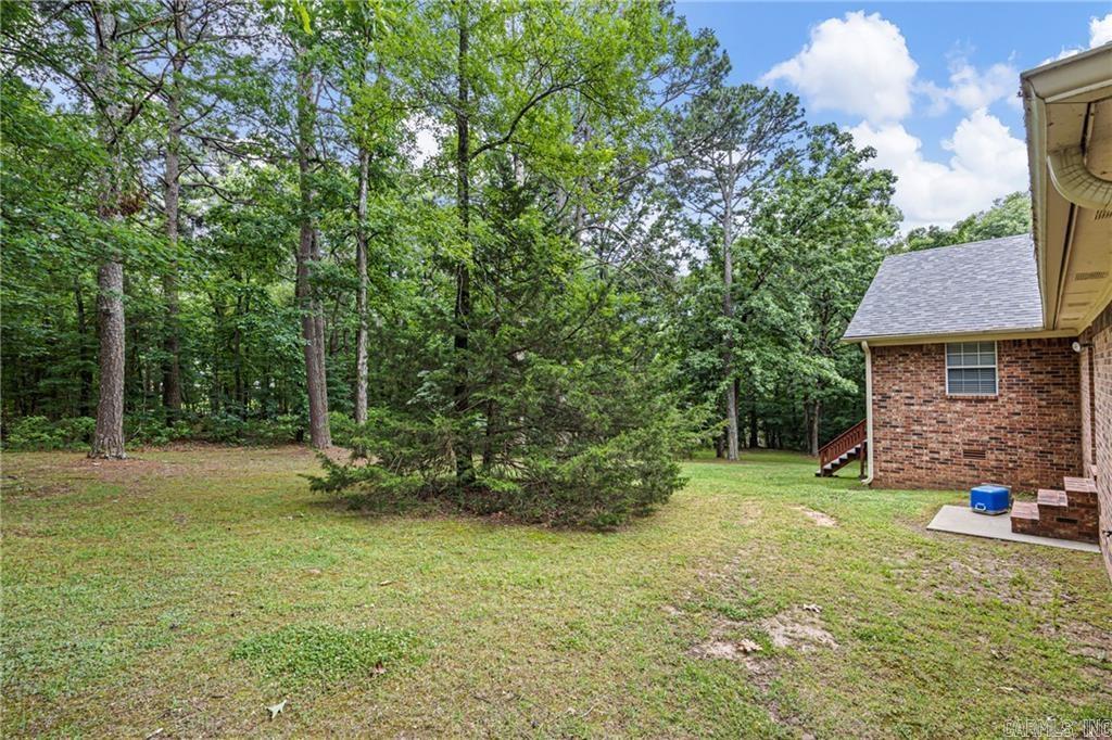 123 Hillcrest Dr