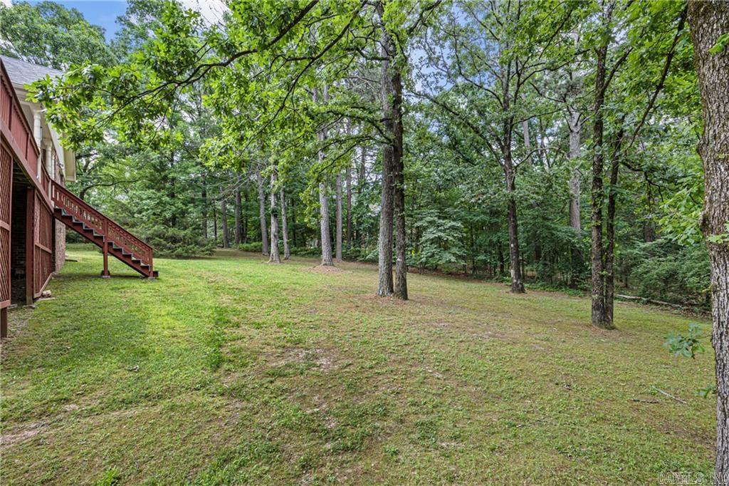 123 Hillcrest Dr